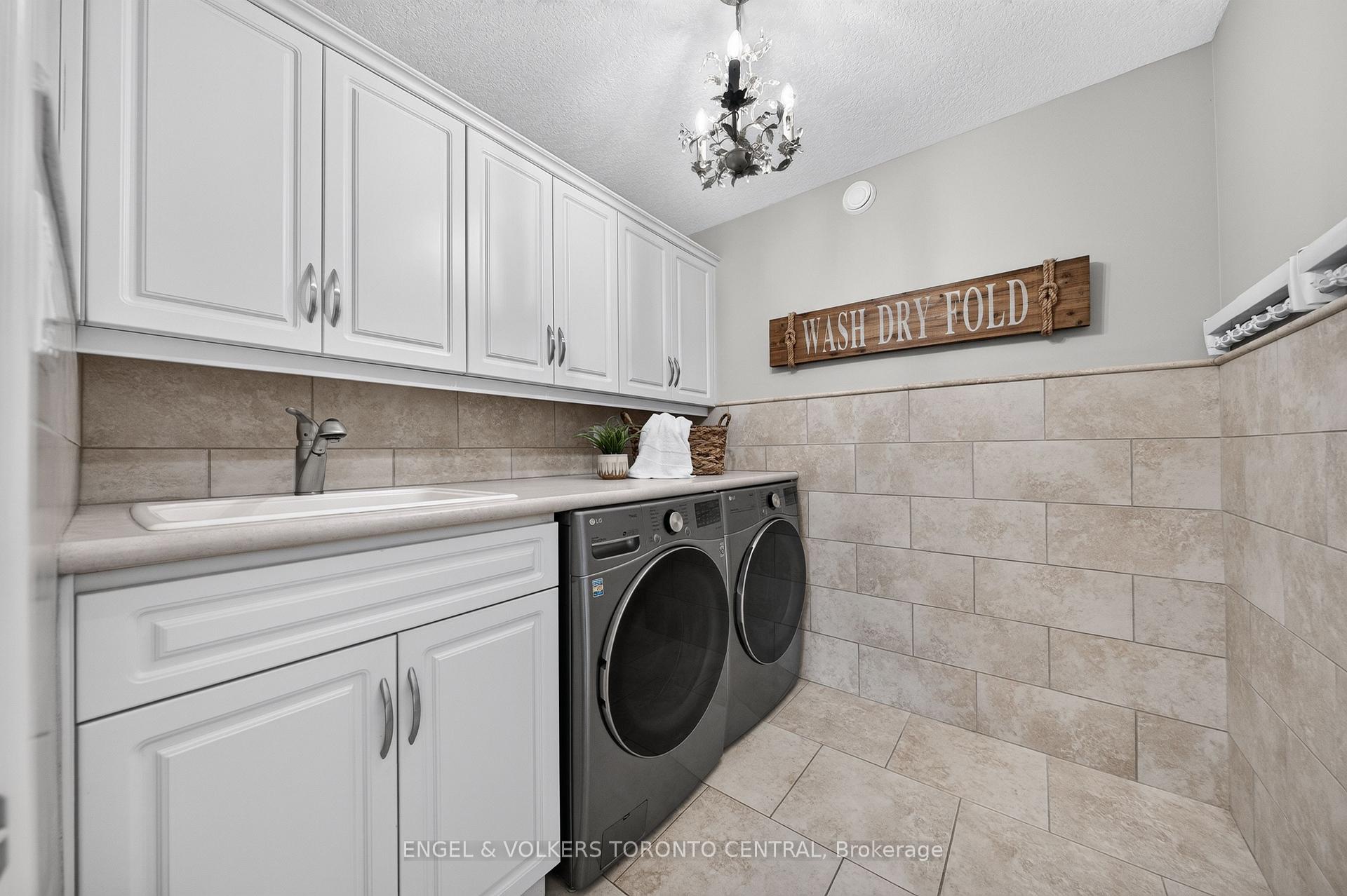 Photo 25 of 640 Chesapeake Drive, Waterloo, Eastbridge — HOMEH