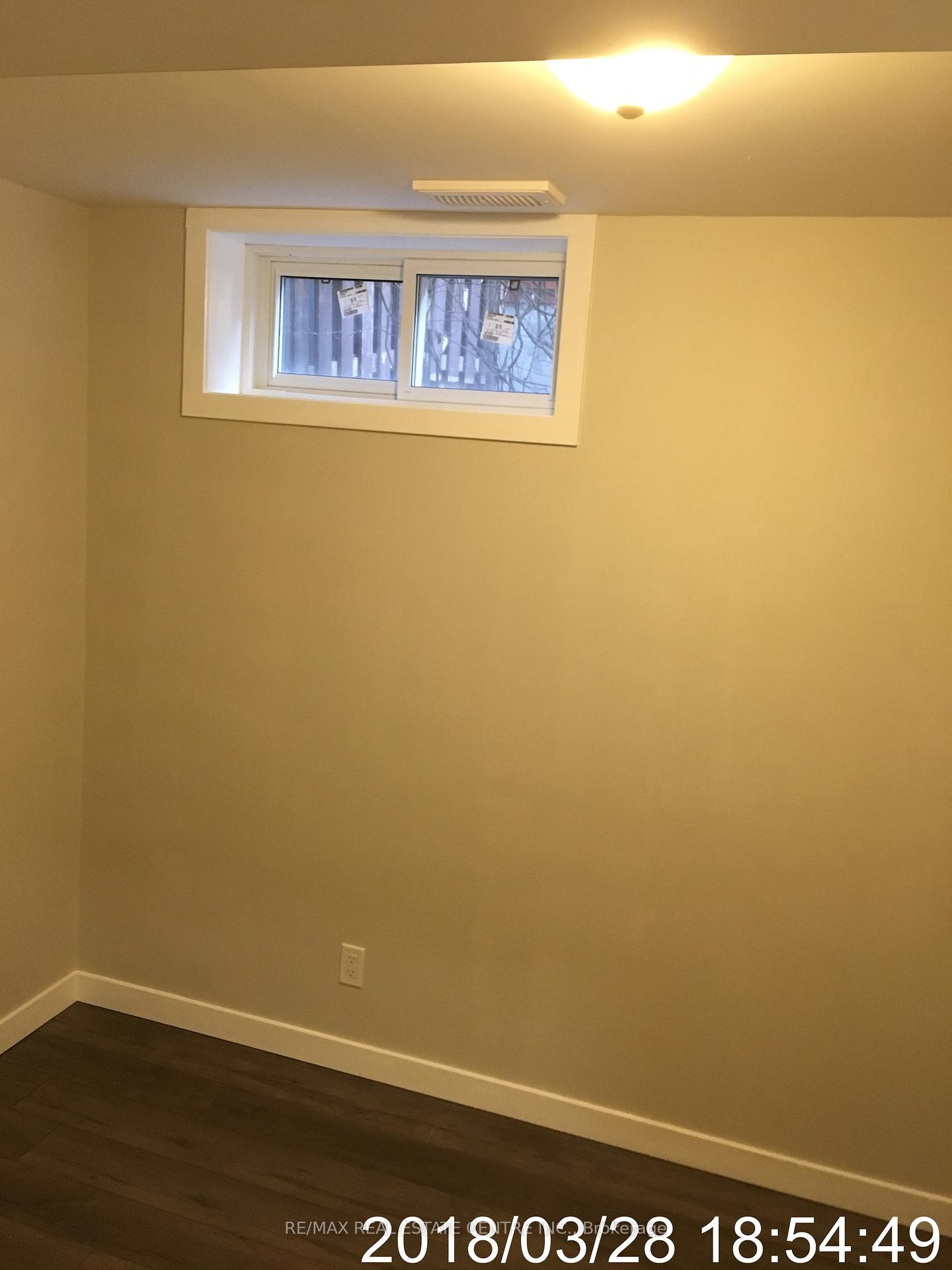 Photo 10 of Unit 2, 681 Upper Wentworth Street, Hamilton, Burkholme — HOMEH