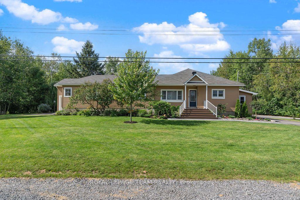Photo 2 of 4869 Thunder Road, Ottawa, Carlsbad Springs — HOMEH