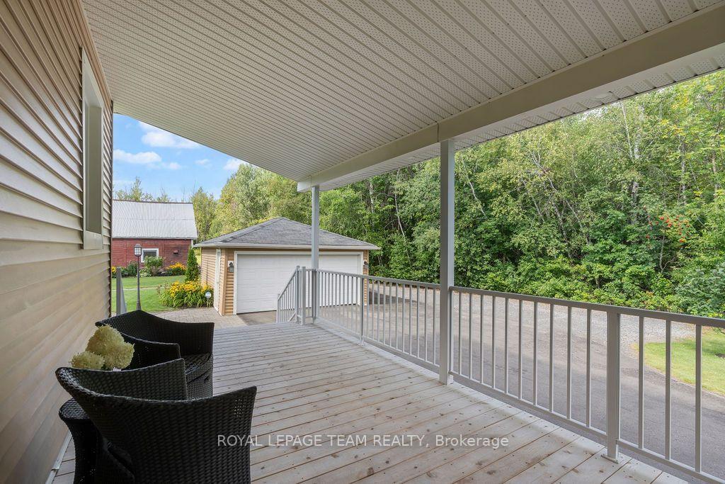 Photo 6 of 4869 Thunder Road, Ottawa, Carlsbad Springs — HOMEH