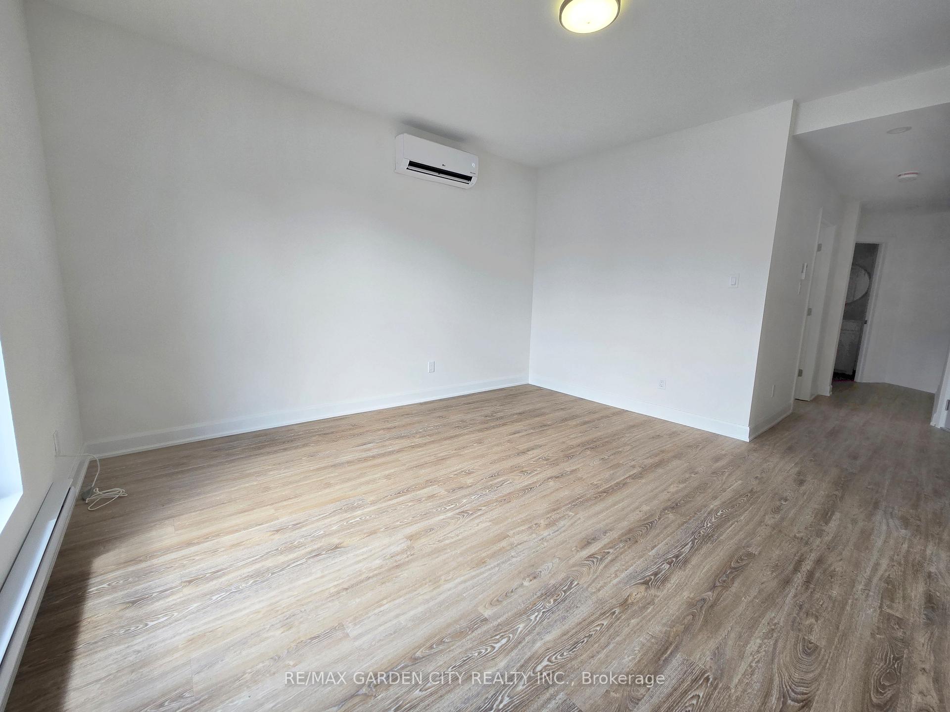 Photo 4 of Unit 2, 63 Main Street E, Grimsby, Grimsby East — HOMEH
