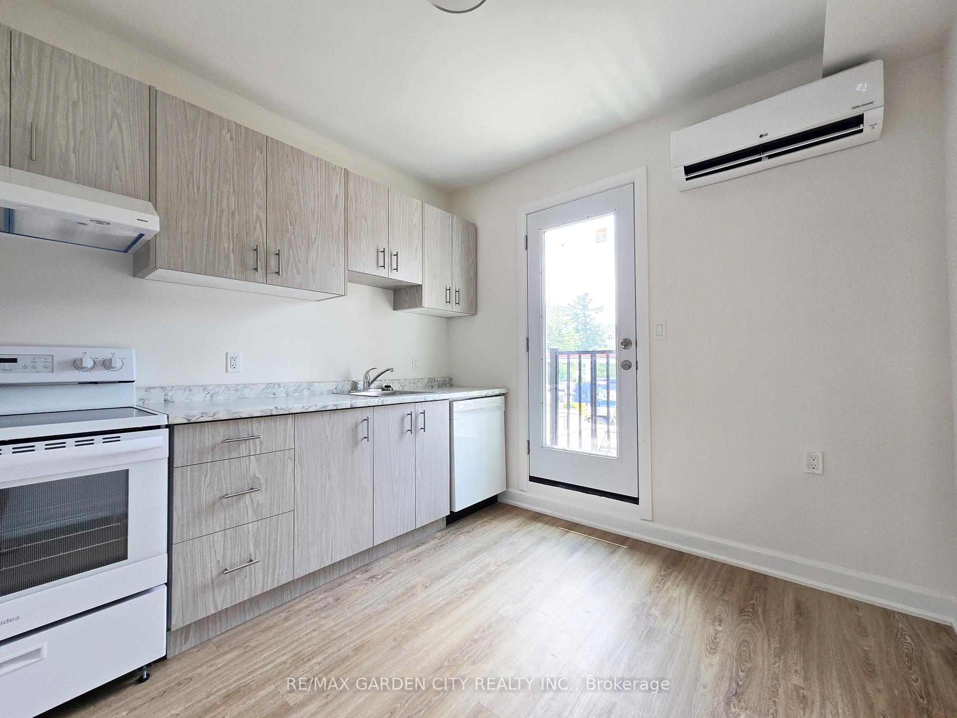 Photo 7 of Unit 2, 63 Main Street E, Grimsby, Grimsby East — HOMEH