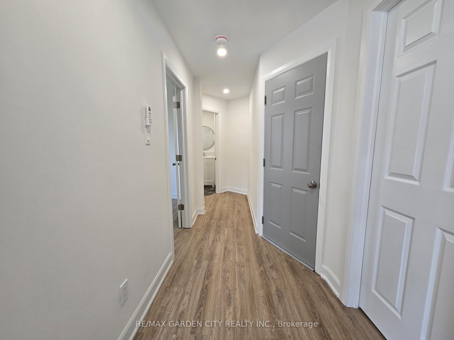 Photo 8 of Unit 2, 63 Main Street E, Grimsby, Grimsby East — HOMEH