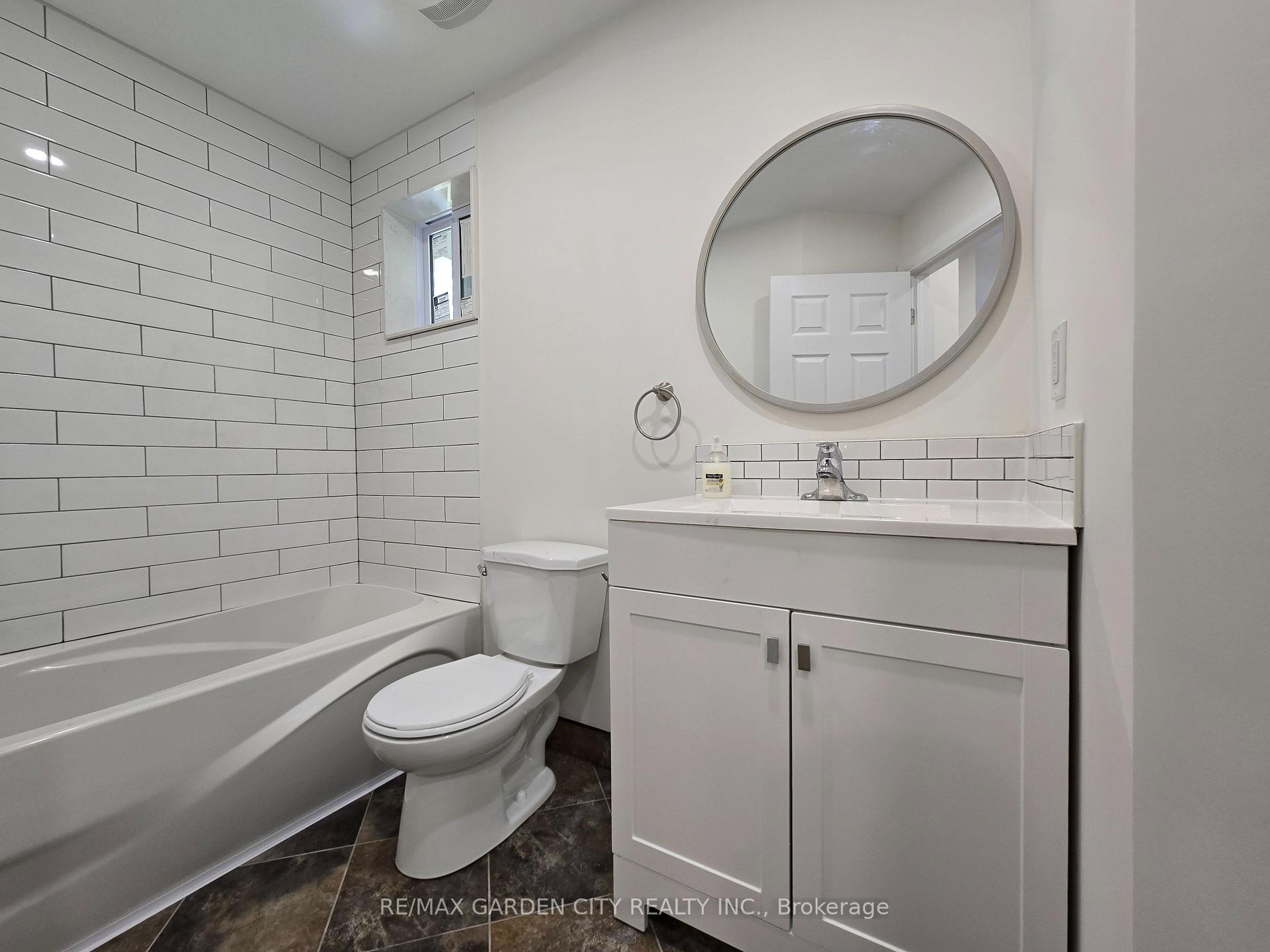 Photo 14 of Unit 2, 63 Main Street E, Grimsby, Grimsby East — HOMEH