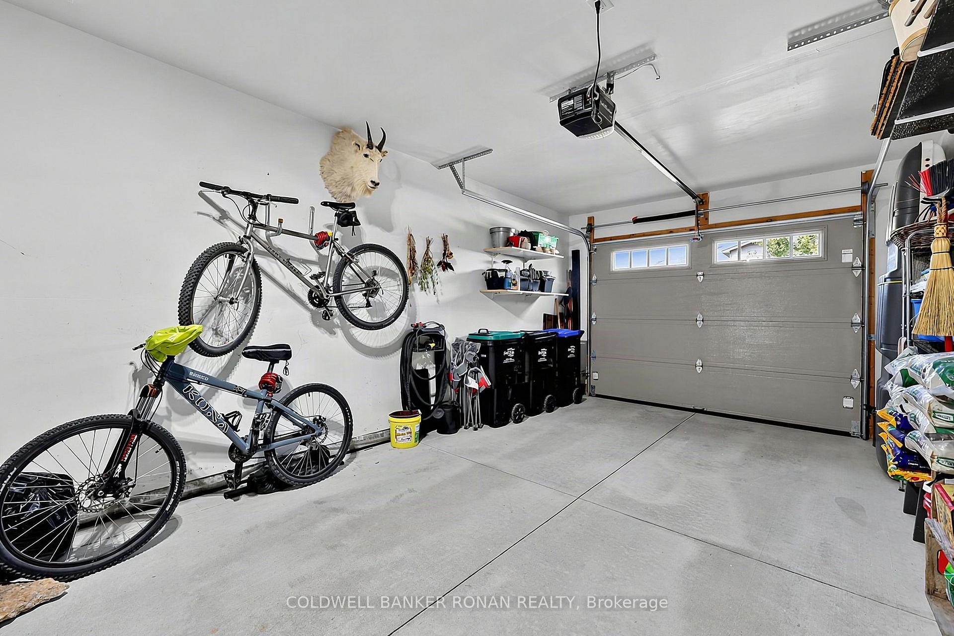 Photo 18 of 82 Ivy Crescent, Wasaga Beach — HOMEH