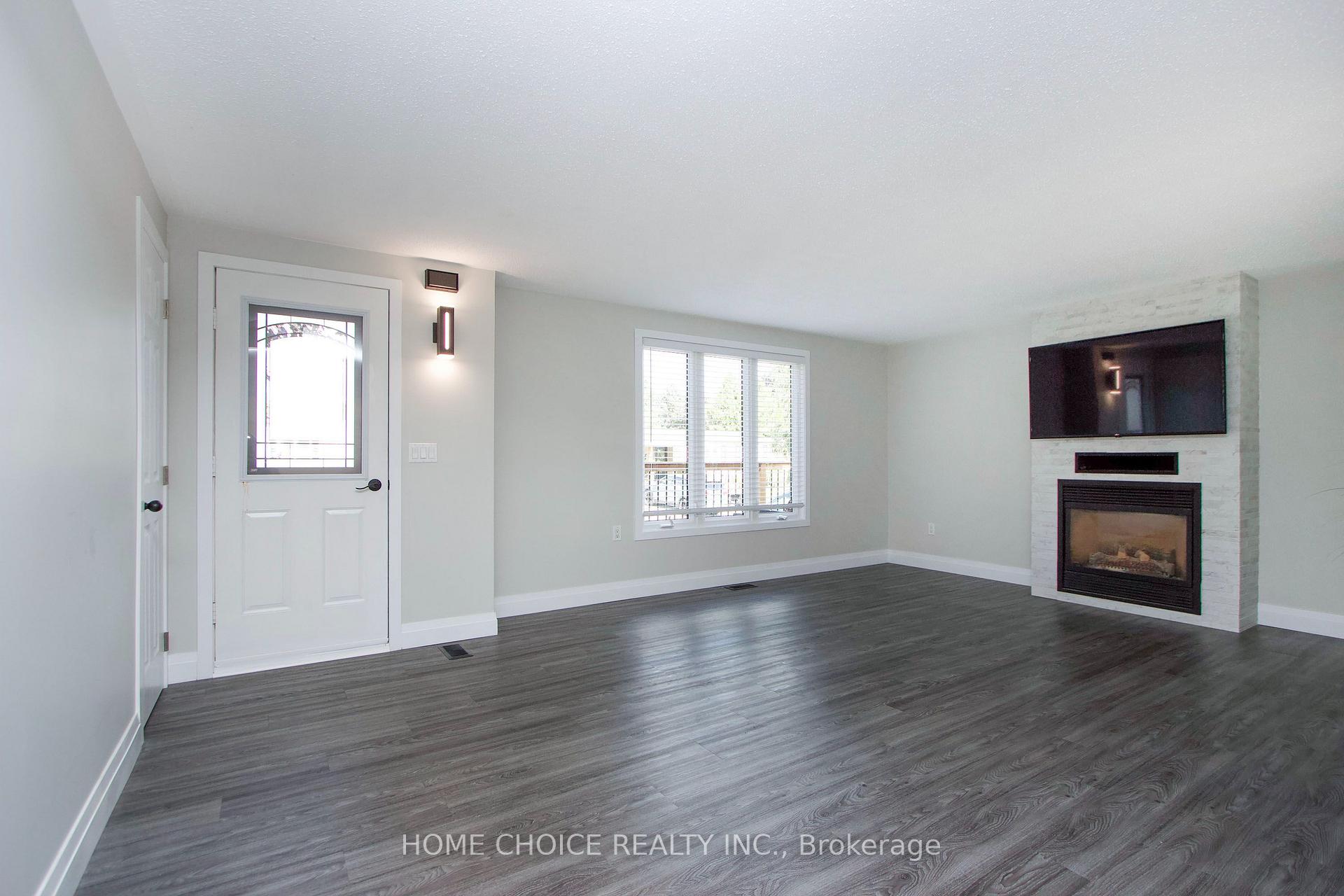 Photo 4 of 5 Driftwood Lane, Clarington, Newcastle — HOMEH