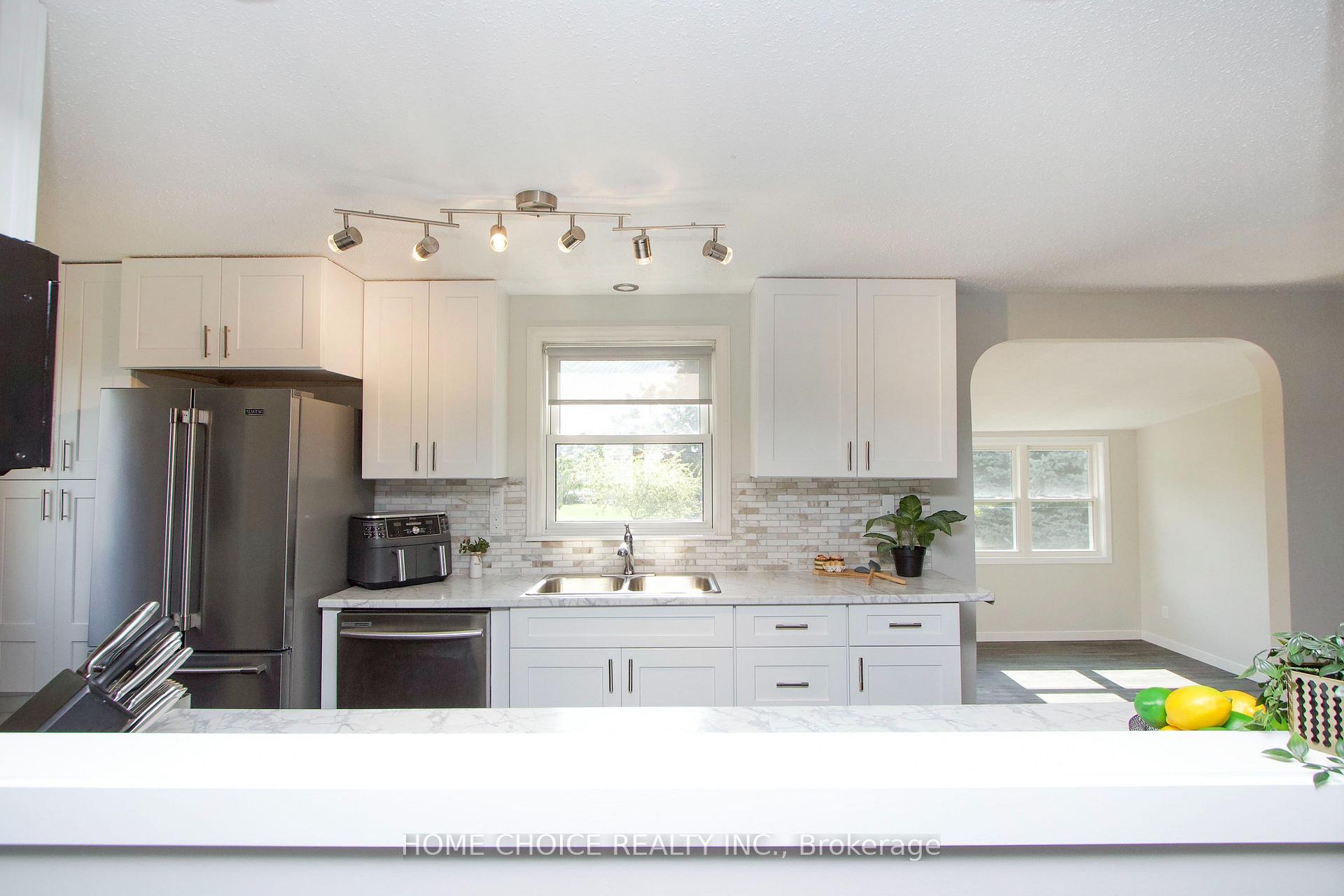 Photo 10 of 5 Driftwood Lane, Clarington, Newcastle — HOMEH