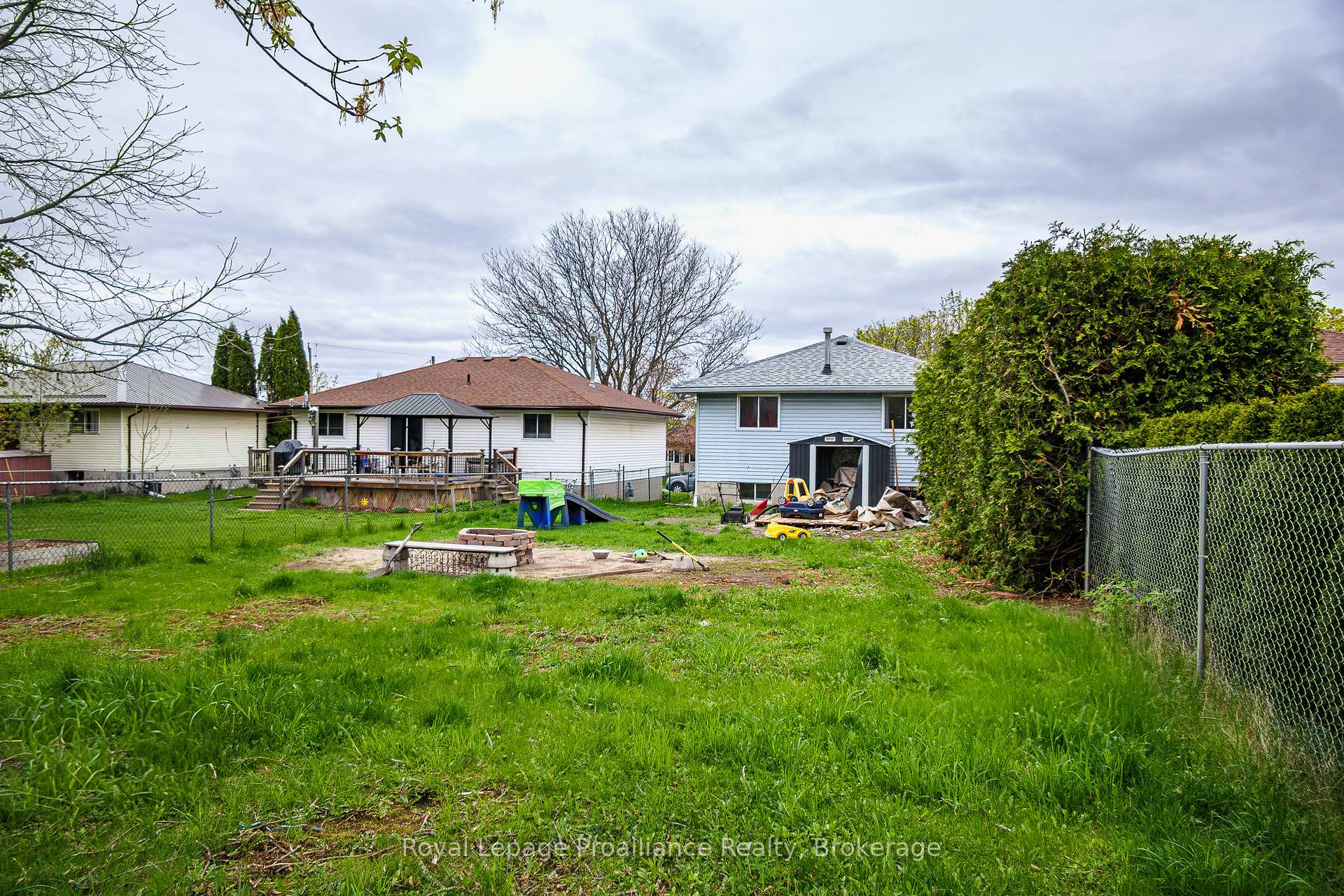 Photo 11 of 21 Pepper Avenue, Belleville, Belleville Ward — HOMEH