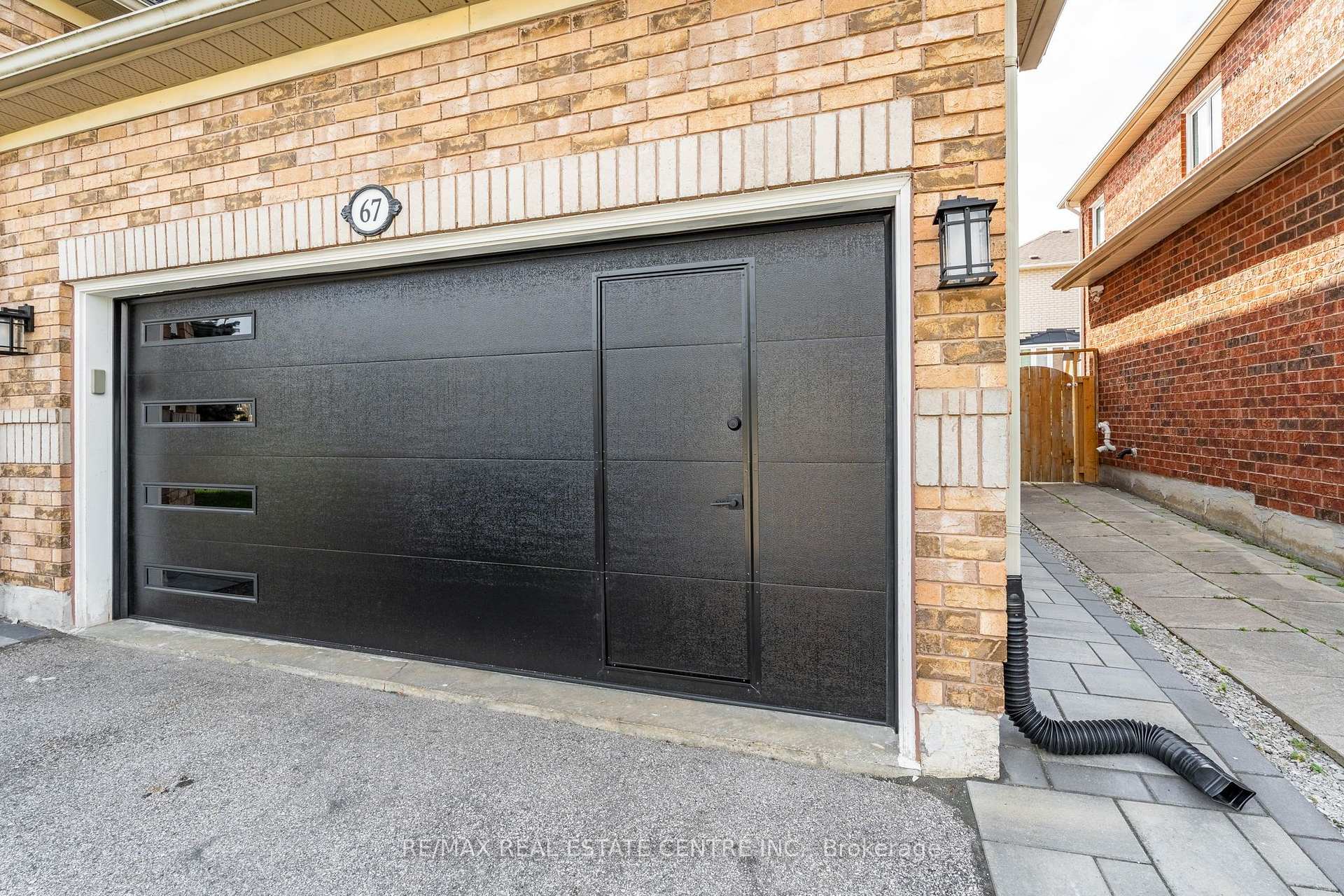 Photo 2 of 67 Ferdinand Avenue, Vaughan, Vellore Village — HOMEH