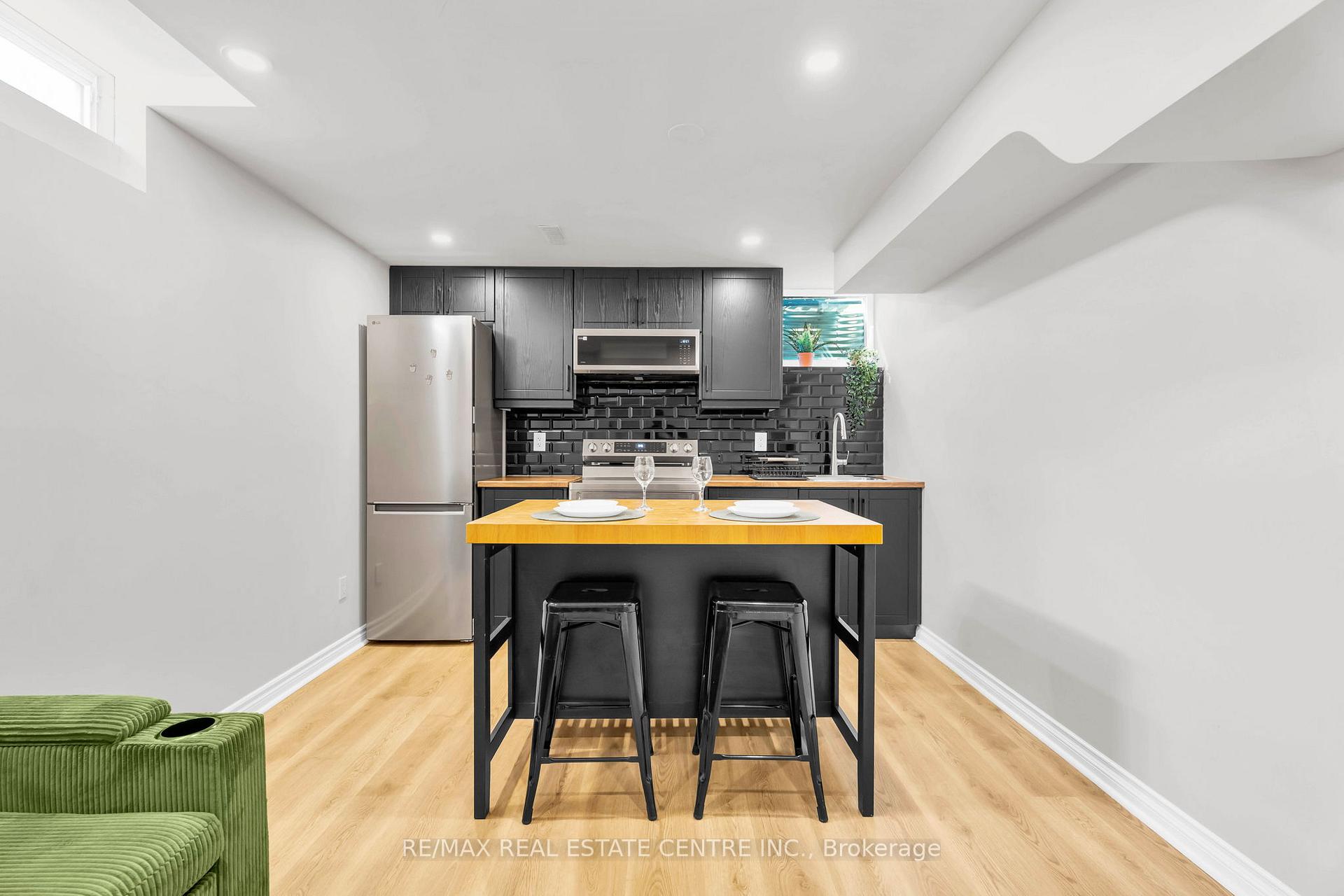 Photo 11 of 67 Ferdinand Avenue, Vaughan, Vellore Village — HOMEH