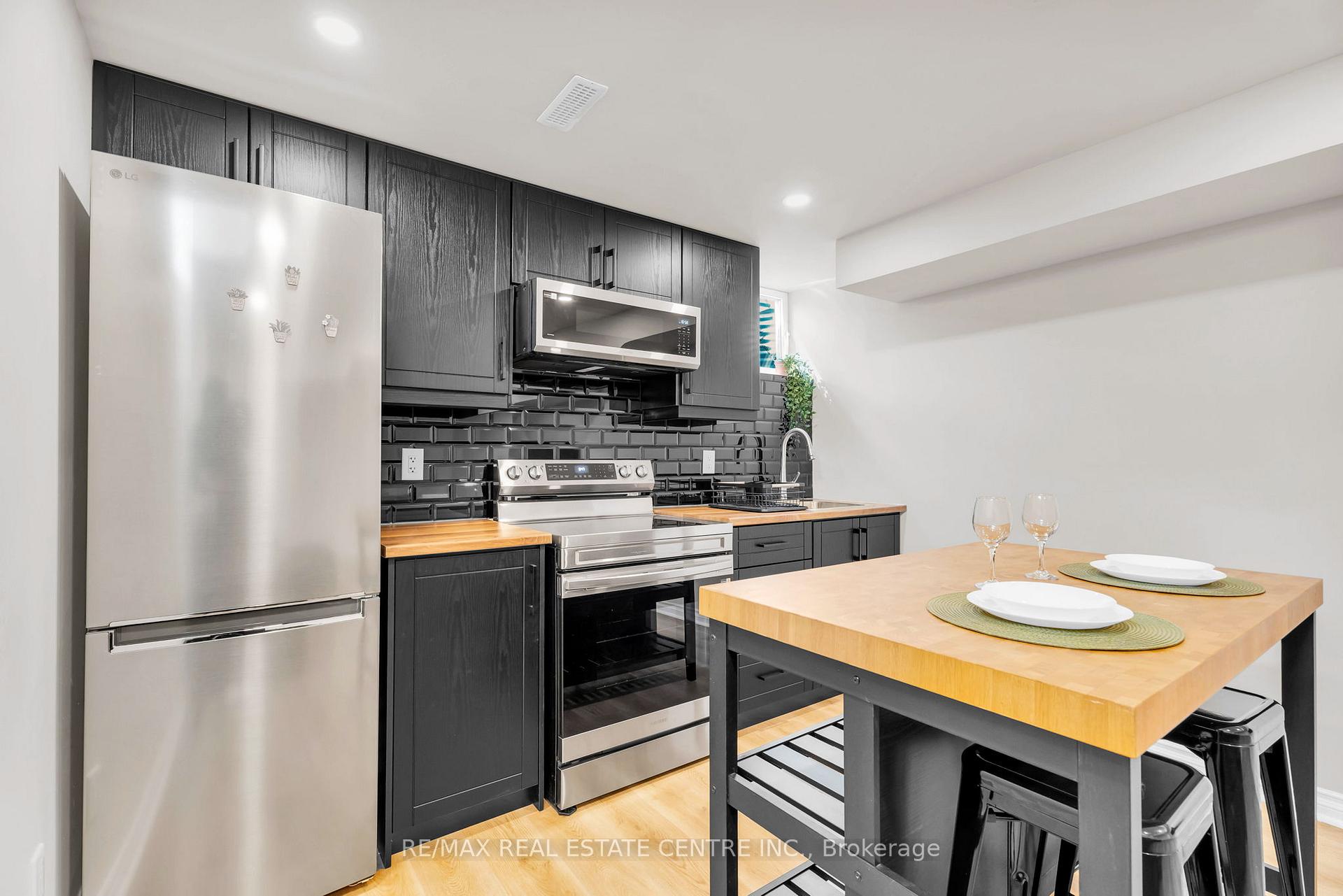 Photo 12 of 67 Ferdinand Avenue, Vaughan, Vellore Village — HOMEH
