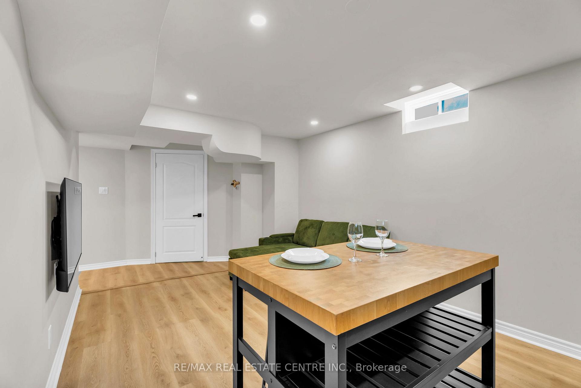 Photo 15 of 67 Ferdinand Avenue, Vaughan, Vellore Village — HOMEH