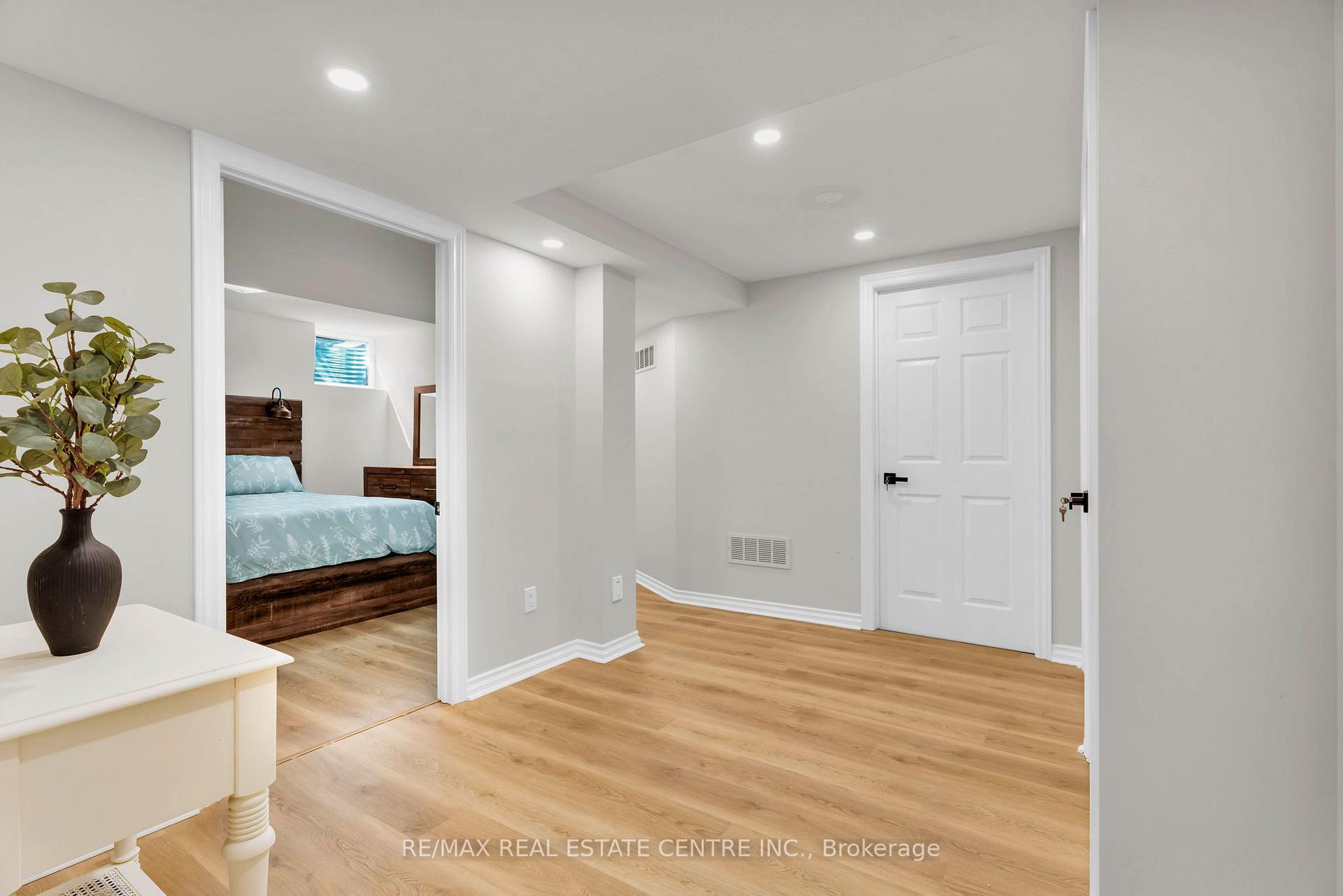 Photo 16 of 67 Ferdinand Avenue, Vaughan, Vellore Village — HOMEH