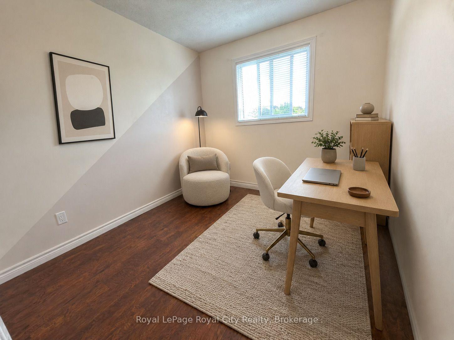 Photo 13 of 34 Nora Court, Cambridge, Silver Heights — HOMEH