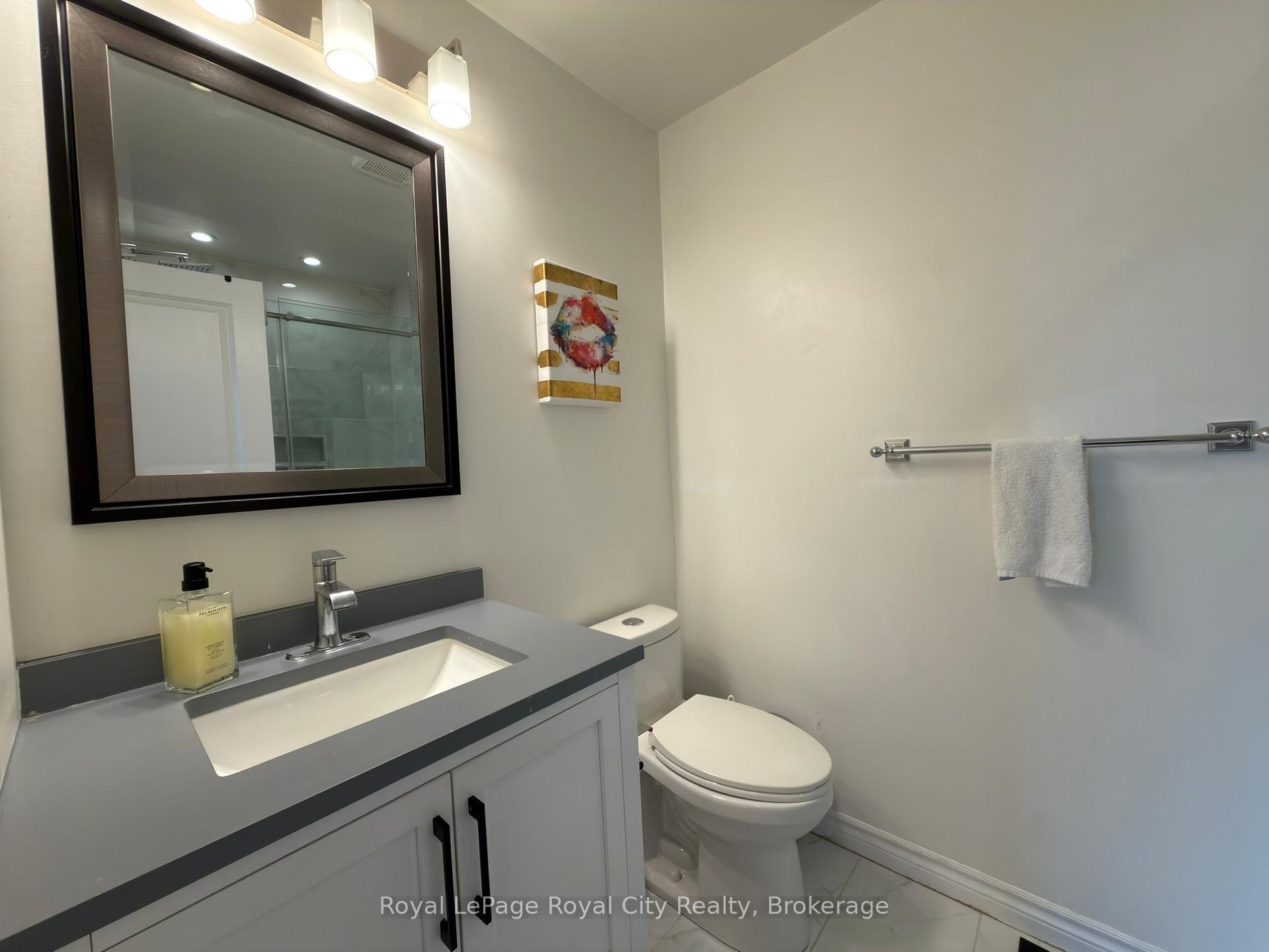 Photo 15 of 34 Nora Court, Cambridge, Silver Heights — HOMEH