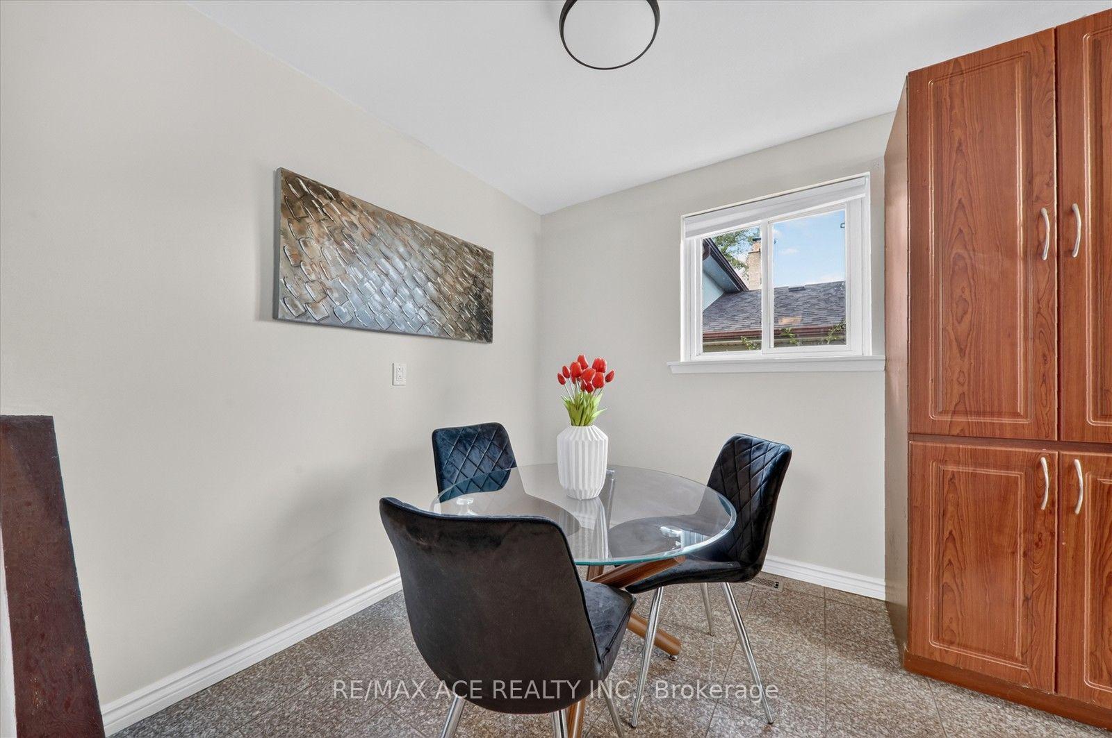 Photo 11 of 100 Merkley Square, Scarborough, Morningside — HOMEH
