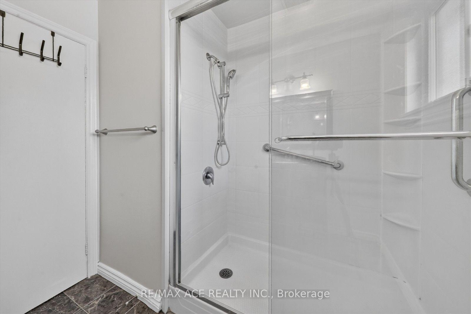 Photo 24 of 100 Merkley Square, Scarborough, Morningside — HOMEH