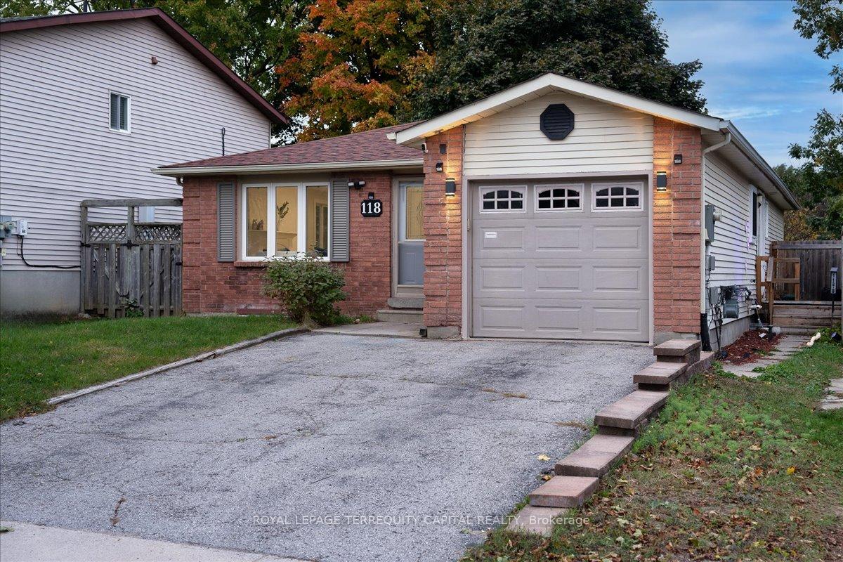 Photo 5 of Unit Upper, 118 Shakespeare Crescent, Barrie, Letitia Heights — HOMEH