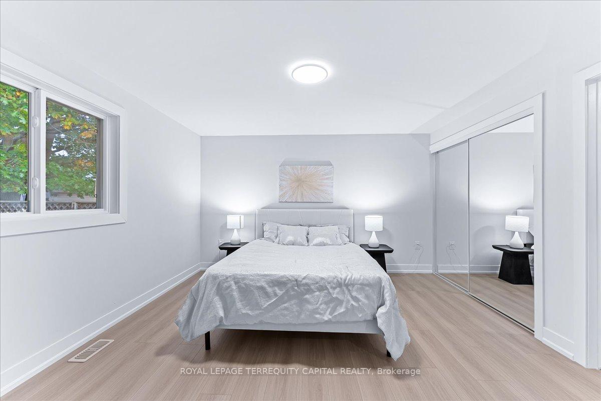 Photo 22 of Unit Upper, 118 Shakespeare Crescent, Barrie, Letitia Heights — HOMEH