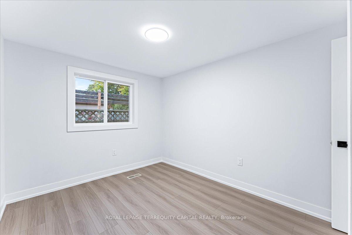 Photo 27 of Unit Upper, 118 Shakespeare Crescent, Barrie, Letitia Heights — HOMEH