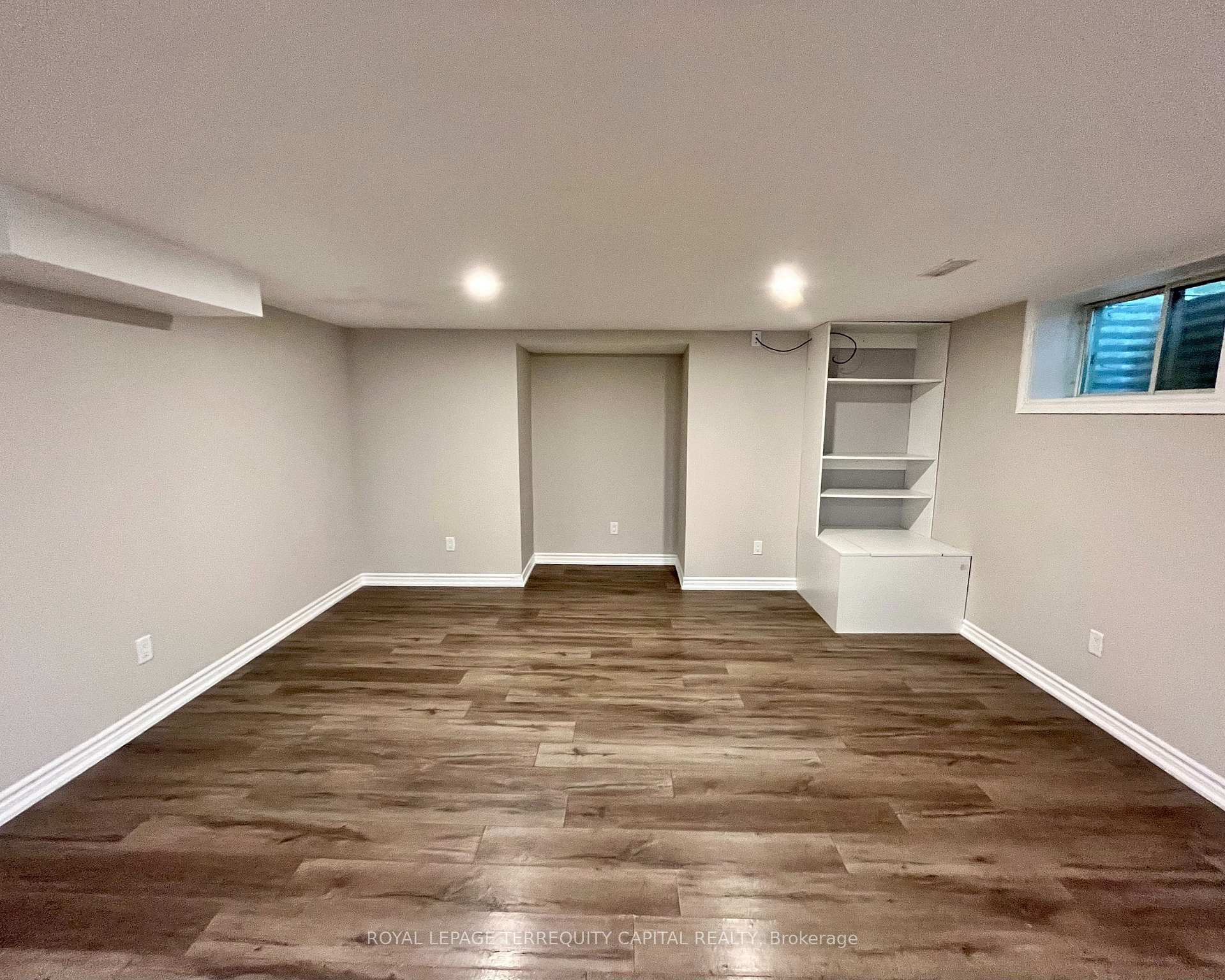 Photo 37 of Unit Upper, 118 Shakespeare Crescent, Barrie, Letitia Heights — HOMEH