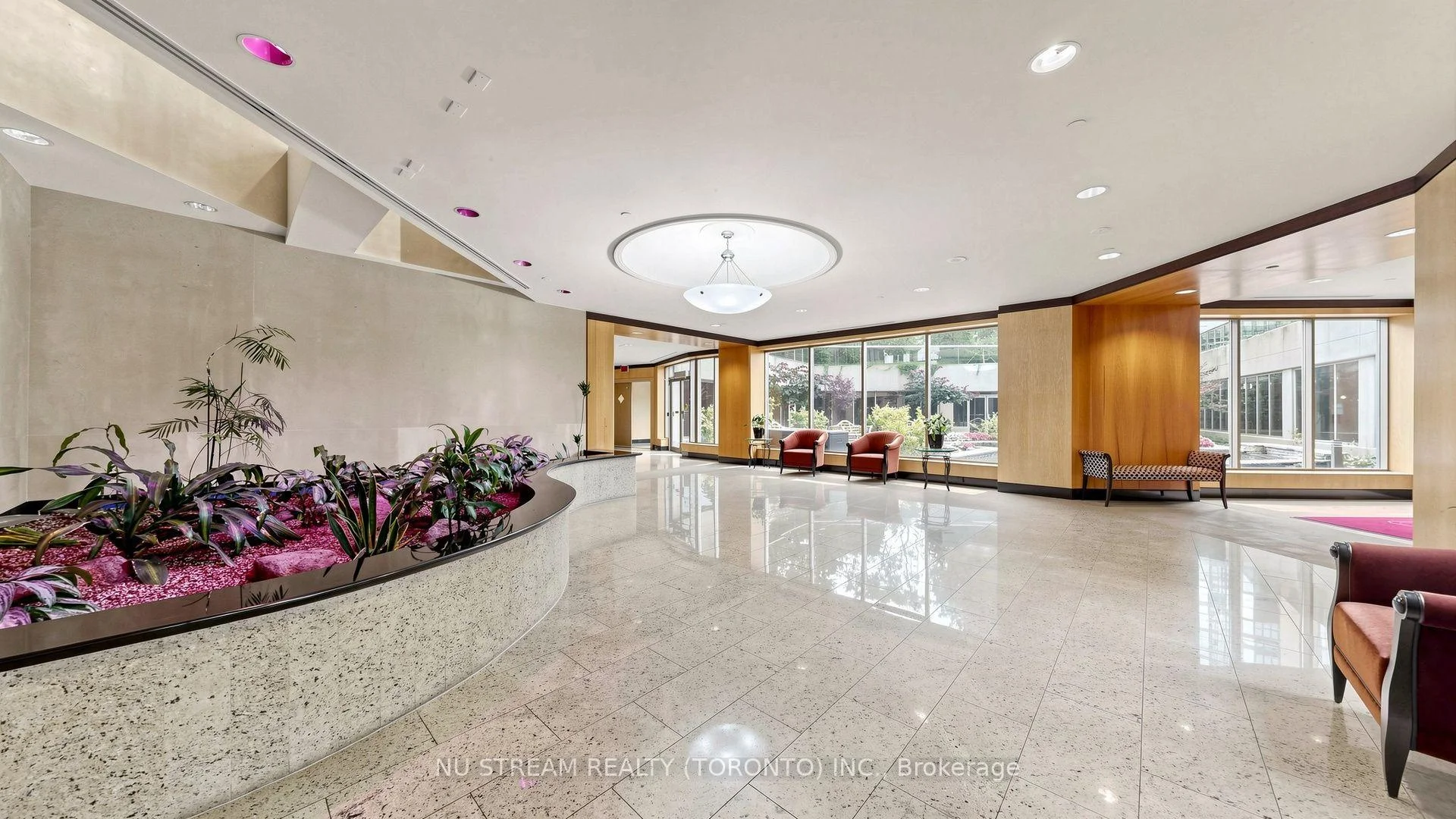 Photo 4 of Unit 2211, 89 Skymark Drive, North York, Hillcrest Village — HOMEH