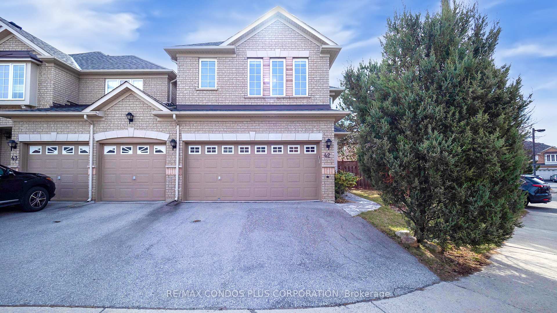 Front of Unit 42, 1290 Heritage Way