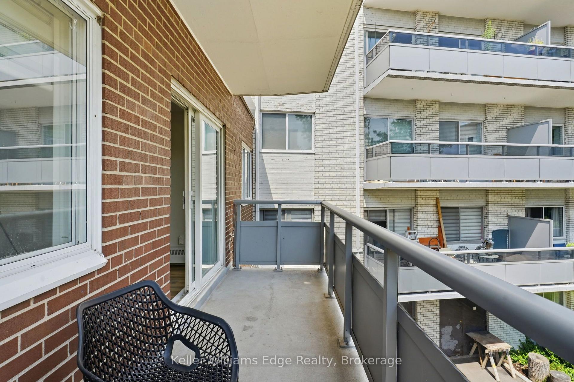 Photo 16 of 785 Browns Line, Etobicoke, Alderwood — HOMEH