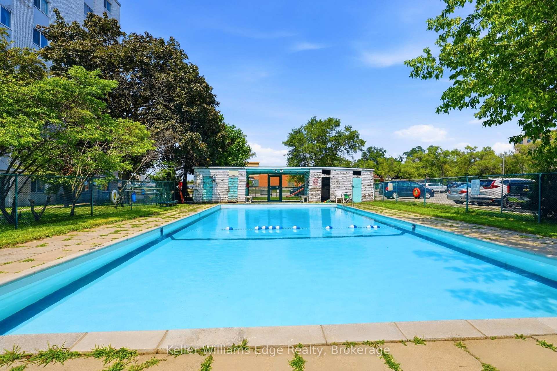 Photo 18 of 785 Browns Line, Etobicoke, Alderwood — HOMEH