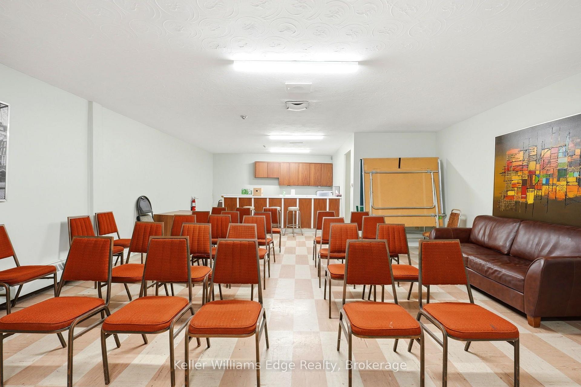 Photo 21 of 785 Browns Line, Etobicoke, Alderwood — HOMEH