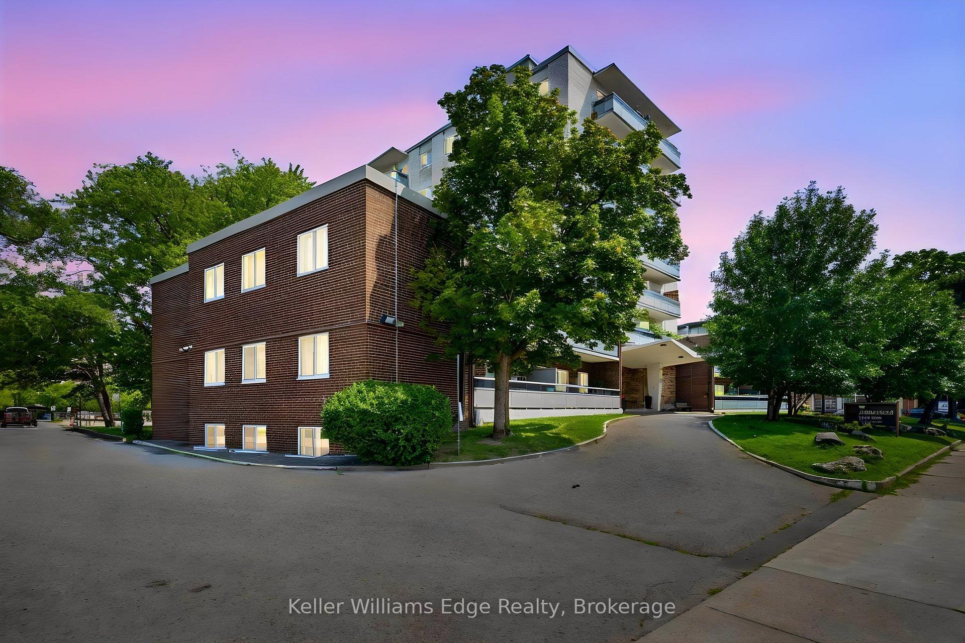 Photo 26 of 785 Browns Line, Etobicoke, Alderwood — HOMEH