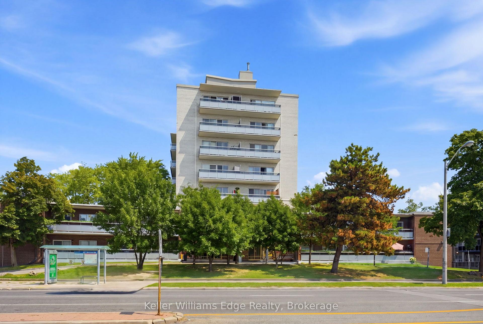 Photo 27 of 785 Browns Line, Etobicoke, Alderwood — HOMEH