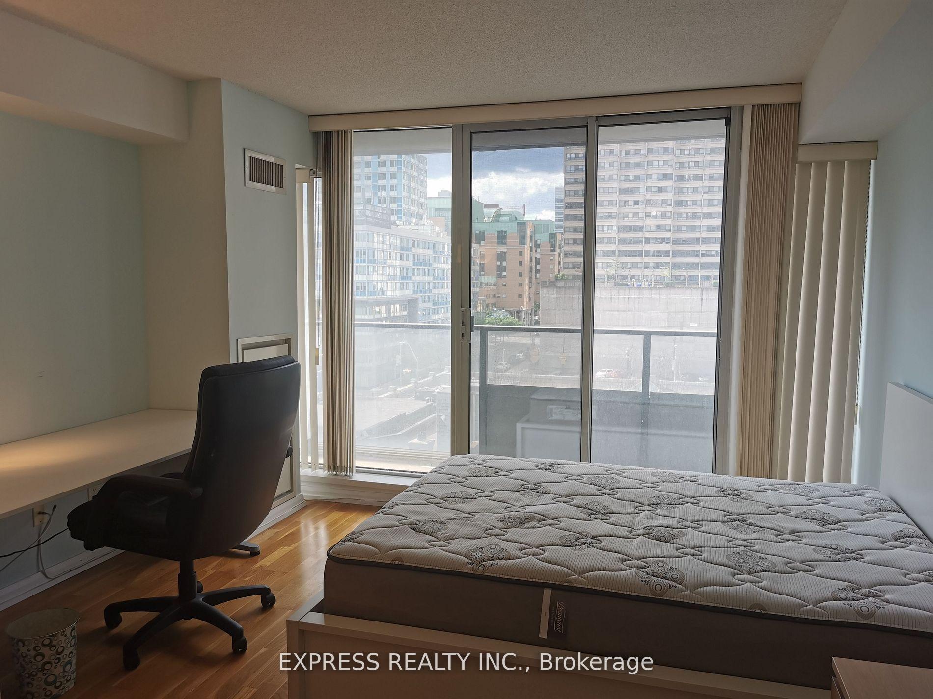 Photo 7 of Unit 930, 111 Elizabeth Street, Toronto, Bay Street Corridor — HOMEH