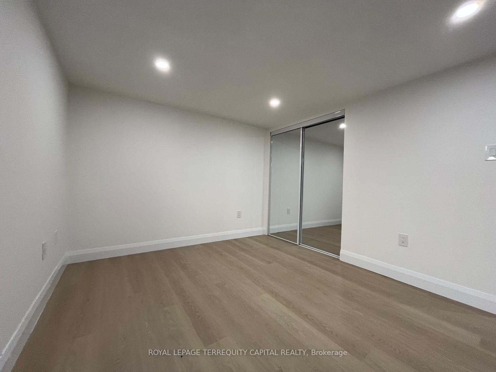 Photo 4 of Unit 1, 63 River Ridge Road, Barrie, Bayshore — HOMEH
