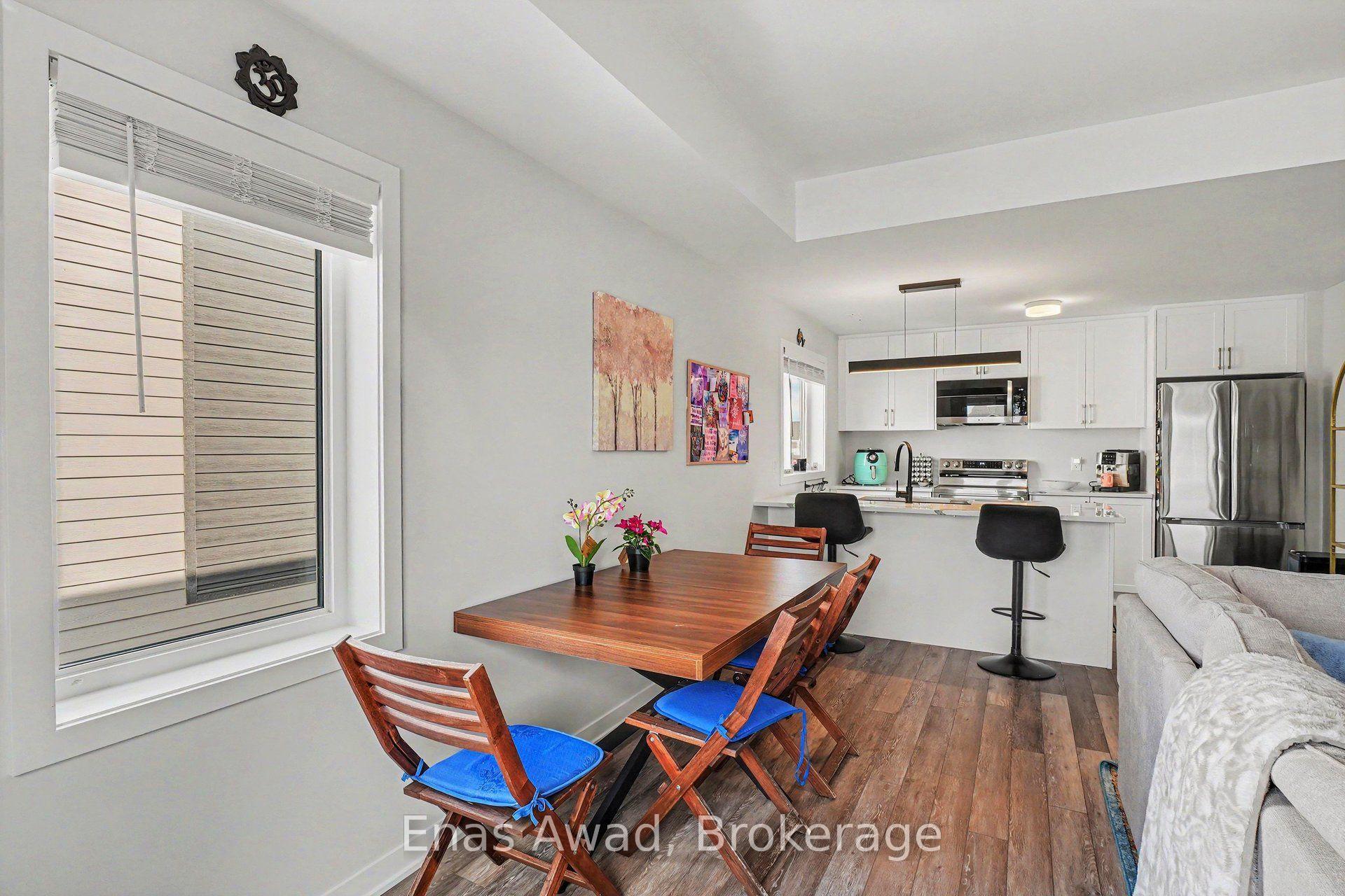 Photo 4 of Unit 1, 802 Lillian Freiman Private, Ottawa, Barrhaven - Half Moon Bay — HOMEH