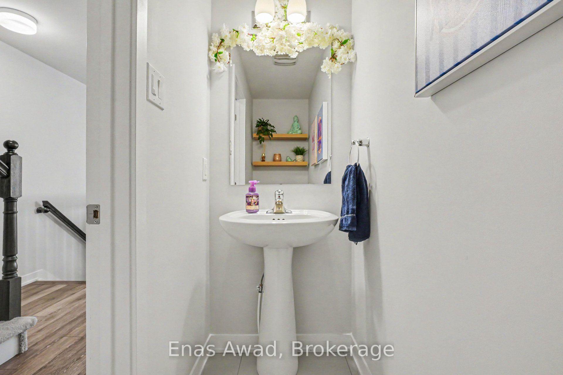 Photo 6 of Unit 1, 802 Lillian Freiman Private, Ottawa, Barrhaven - Half Moon Bay — HOMEH