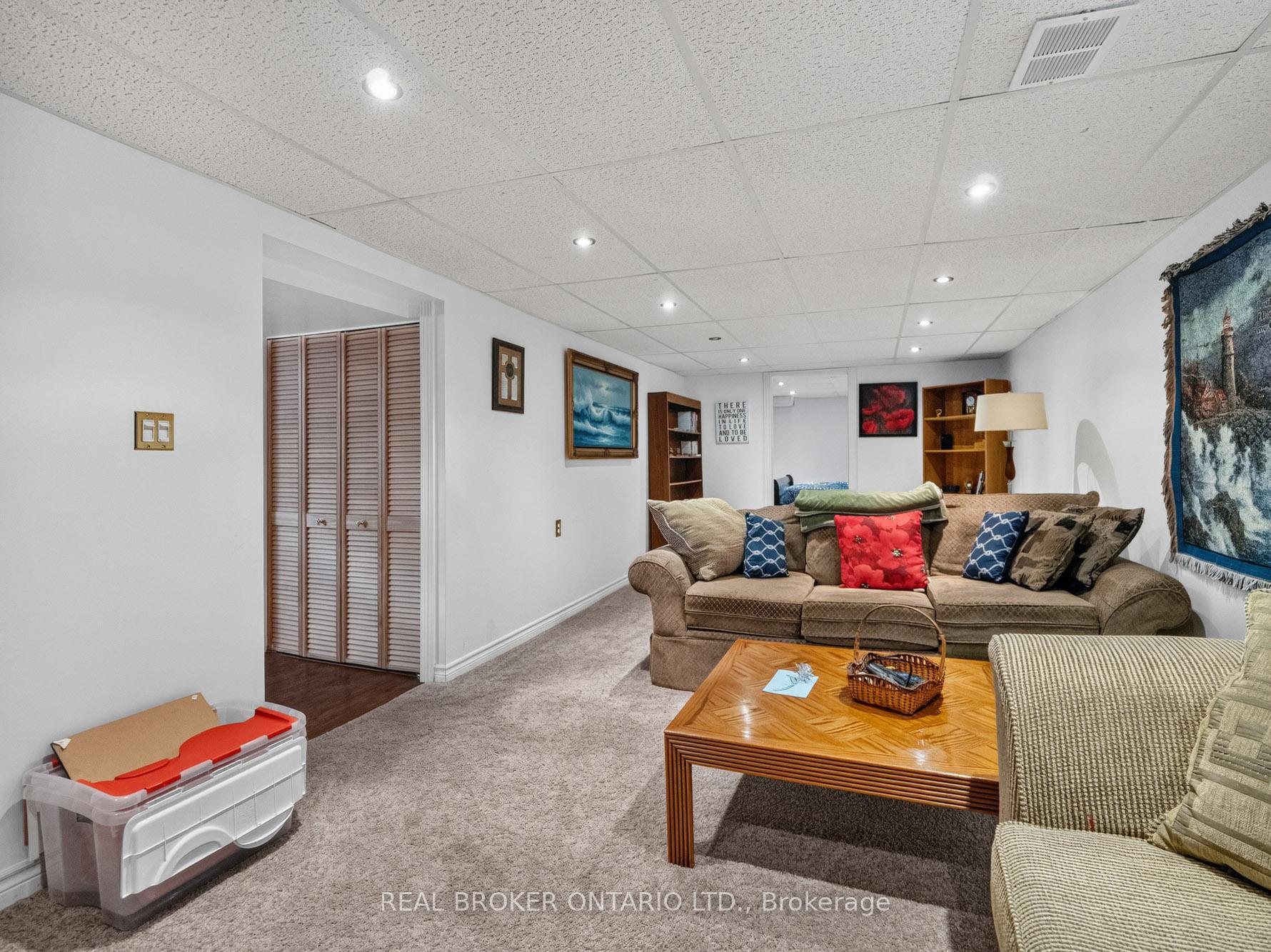 Photo 18 of 307 Kilgour Avenue, Welland, Broadway — HOMEH