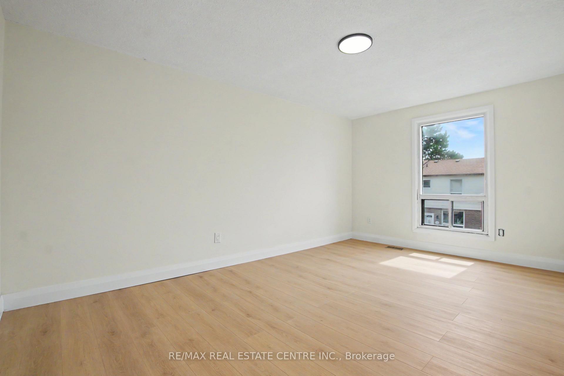 Photo 17 of Unit 42, 17 Quail Drive, Hamilton, Quinndale — HOMEH