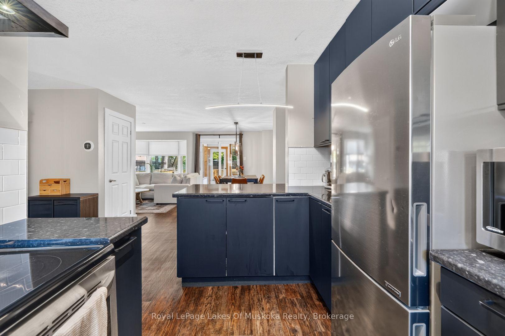 Photo 17 of 570 John Street S, Gravenhurst, Muskoka (S) — HOMEH