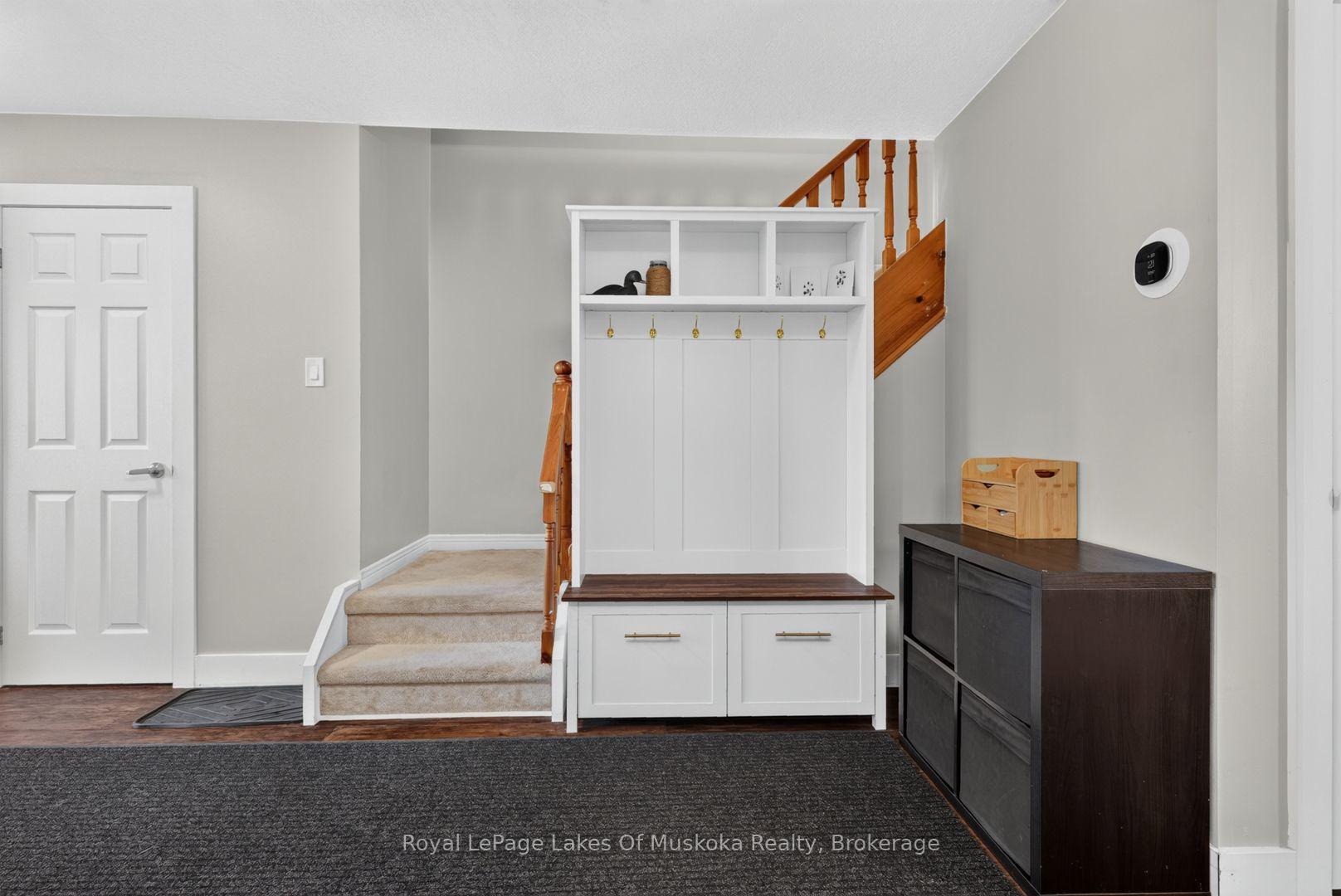 Photo 24 of 570 John Street S, Gravenhurst, Muskoka (S) — HOMEH