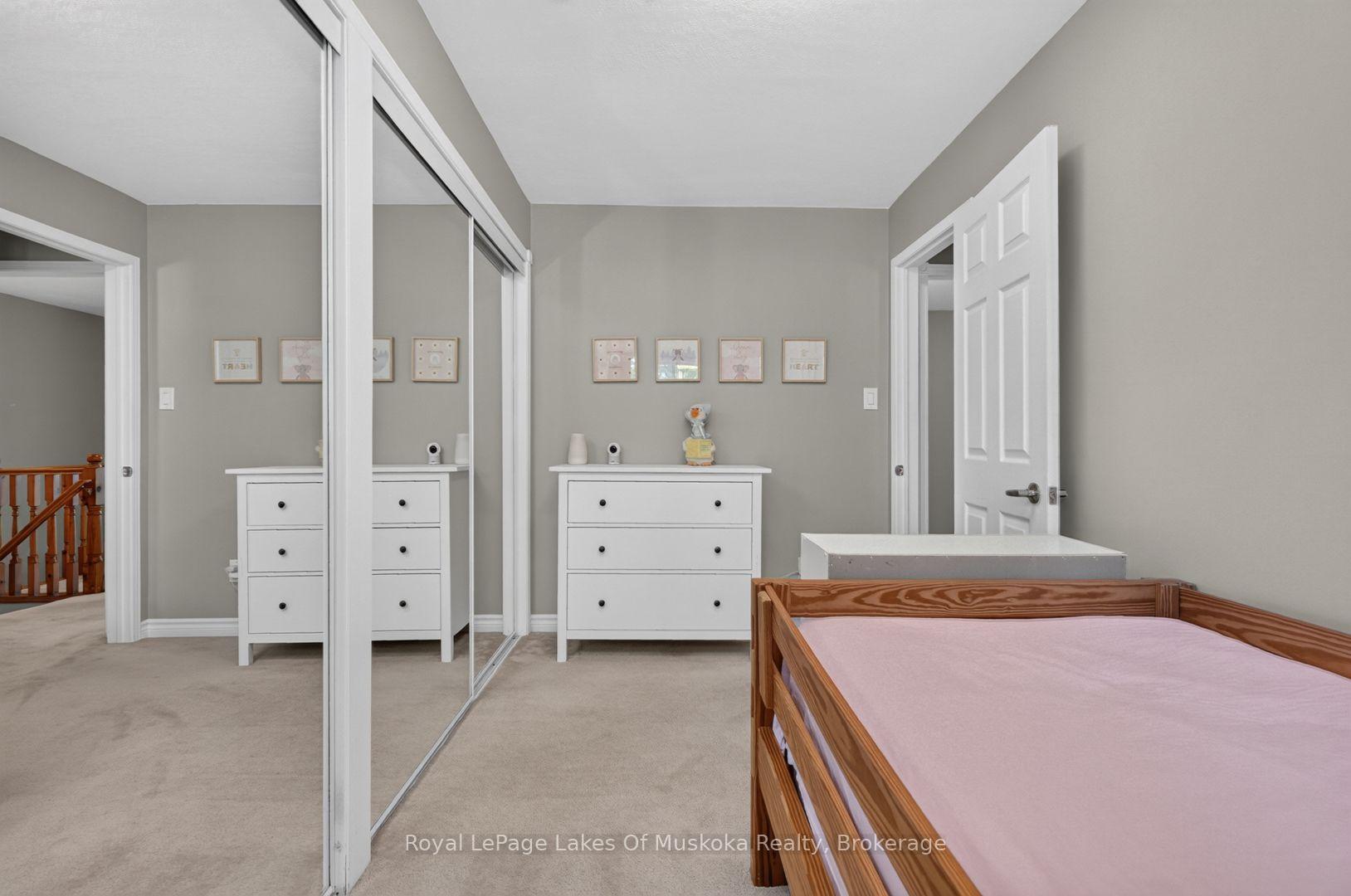 Photo 36 of 570 John Street S, Gravenhurst, Muskoka (S) — HOMEH