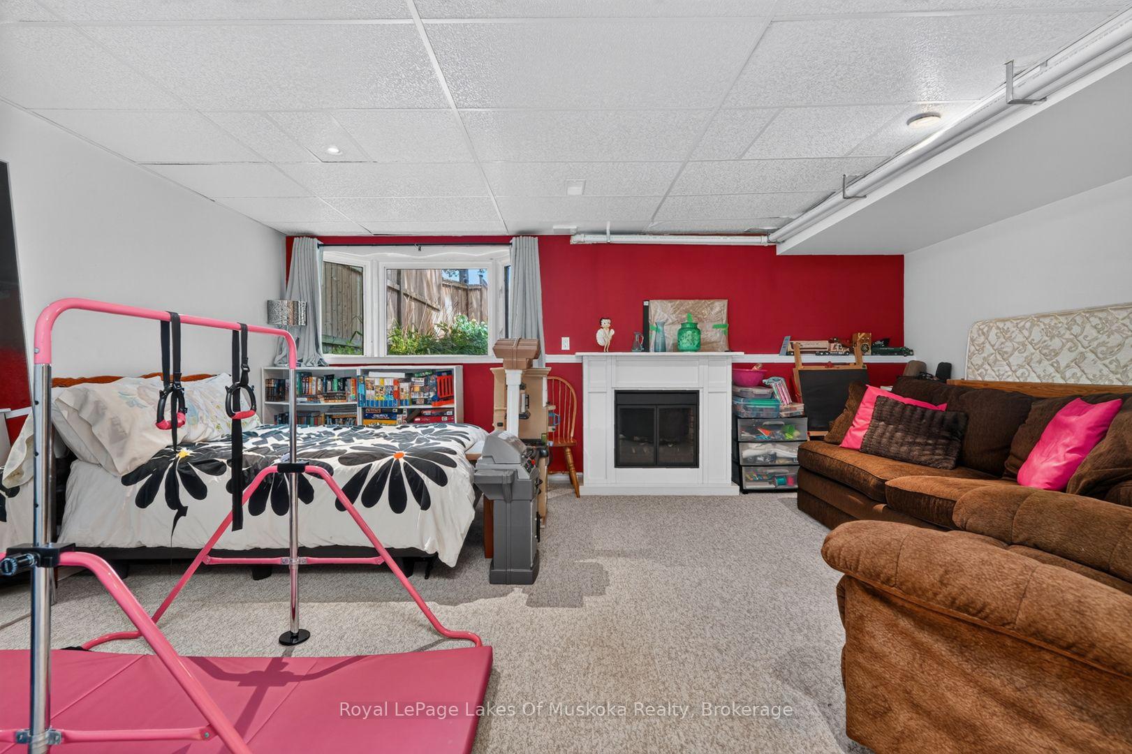 Photo 40 of 570 John Street S, Gravenhurst, Muskoka (S) — HOMEH