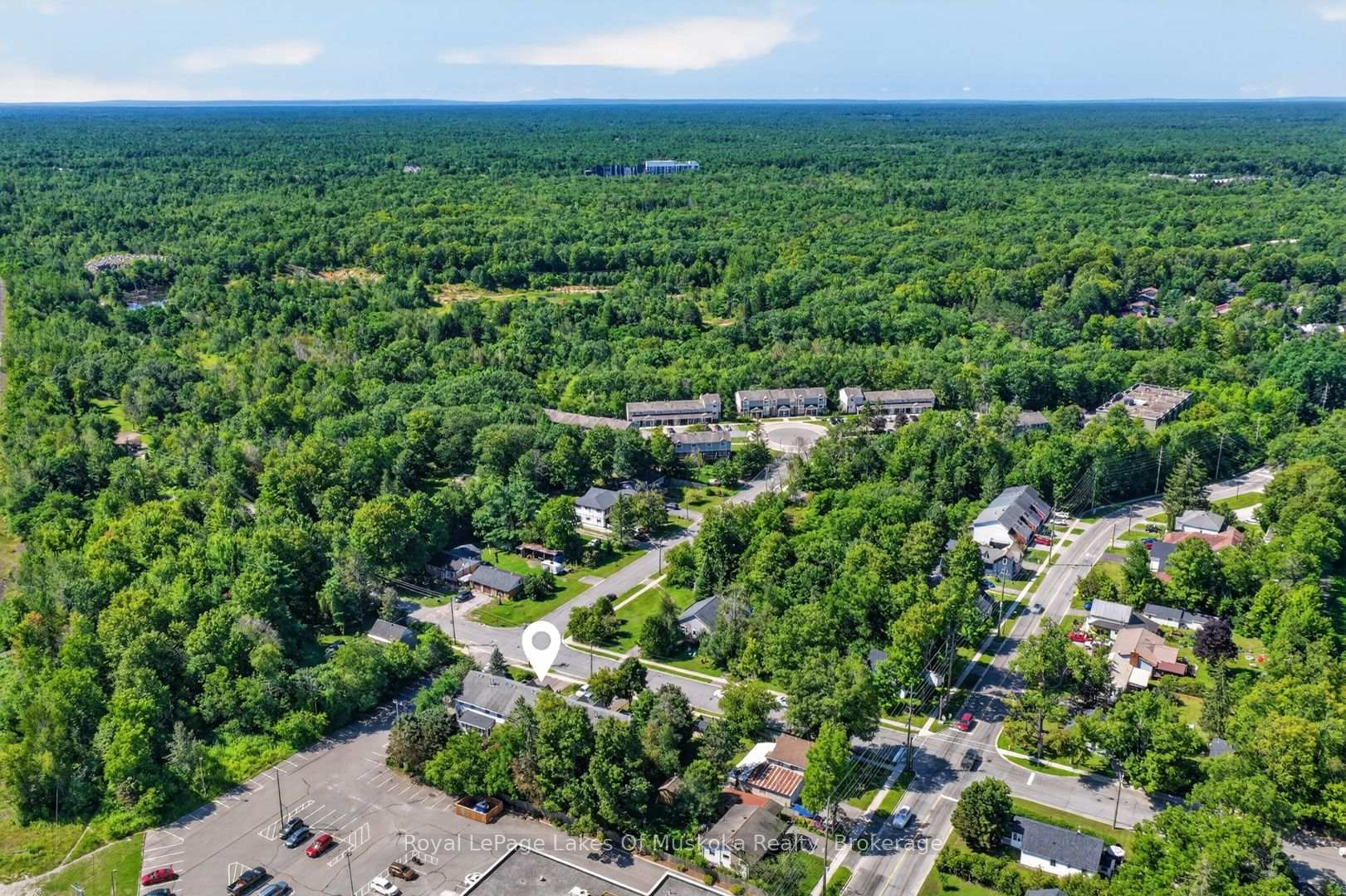 Photo 59 of 570 John Street S, Gravenhurst, Muskoka (S) — HOMEH