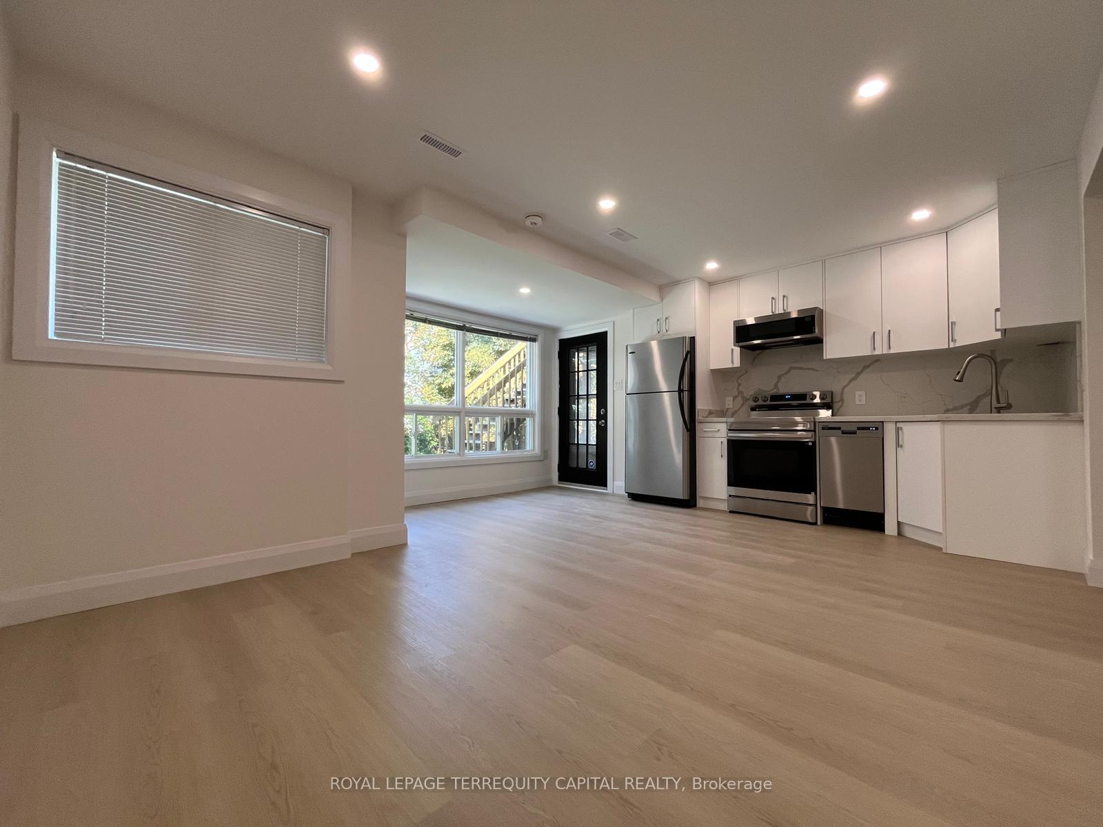 Photo 3 of Unit 2, 63 River Ridge Road, Barrie, Bayshore — HOMEH
