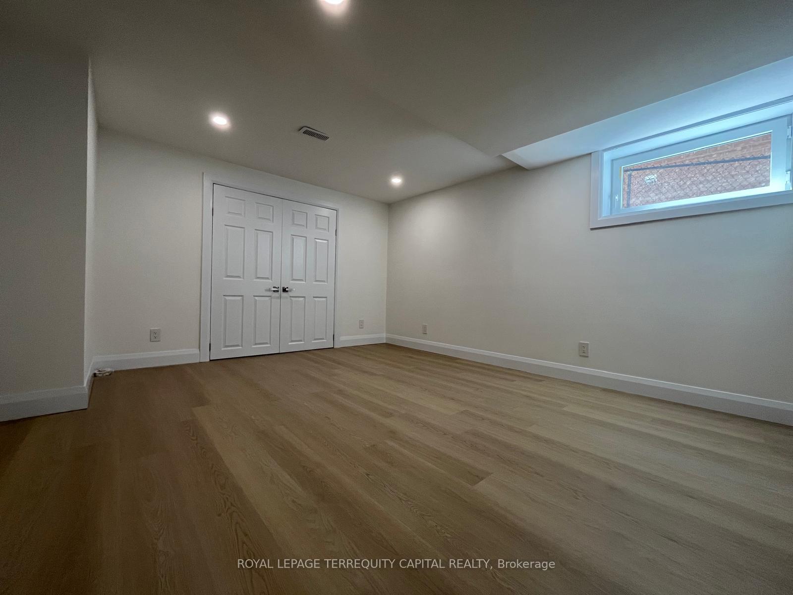 Photo 7 of Unit 2, 63 River Ridge Road, Barrie, Bayshore — HOMEH