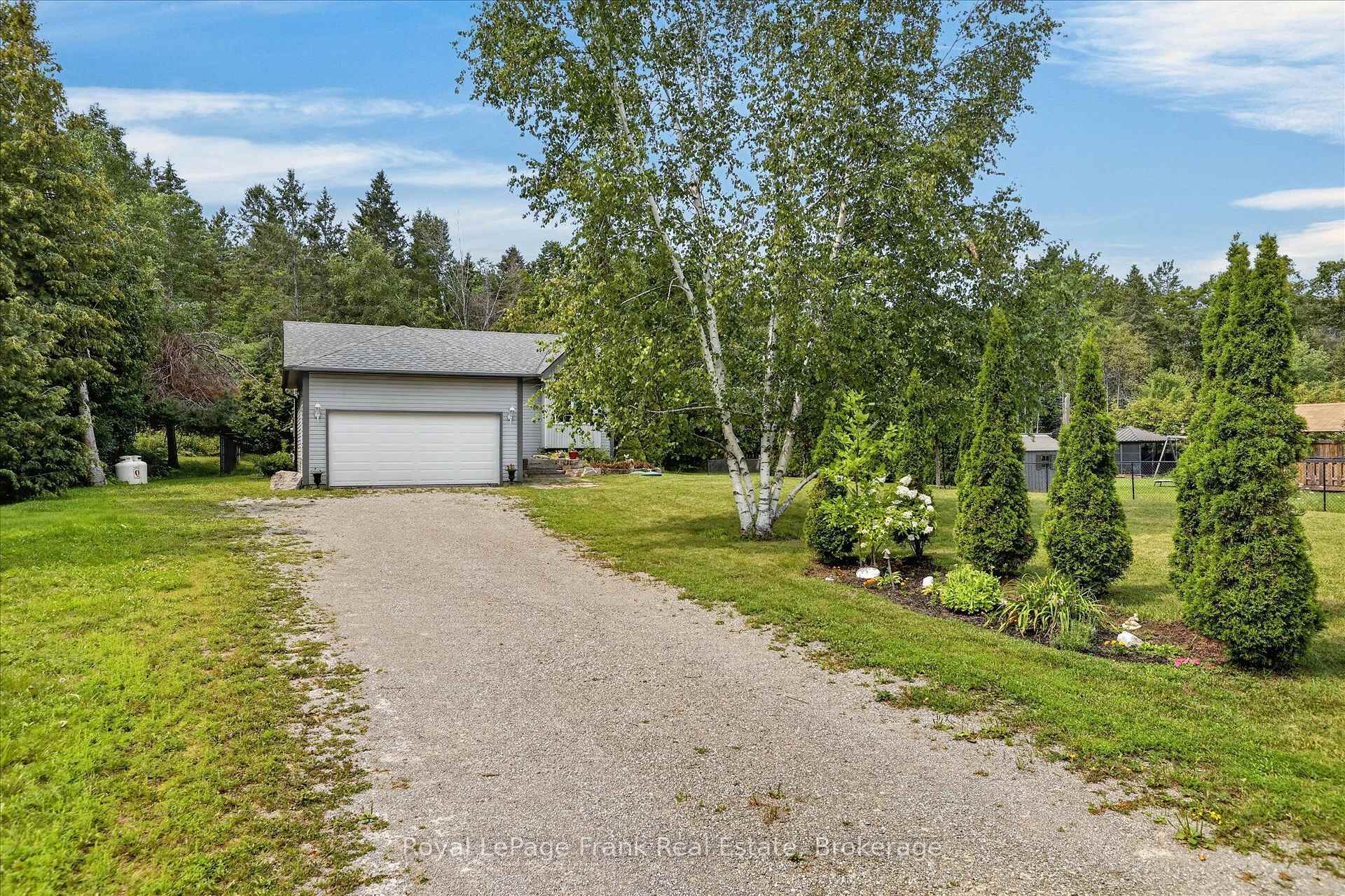 Photo 4 of 124 Sumcot Drive, Trent Lakes — HOMEH