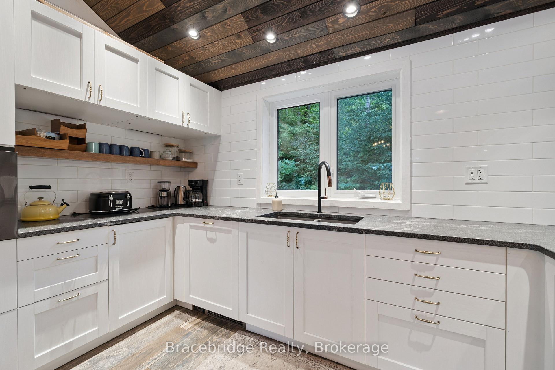 Photo 12 of 34 Martin Lane, Kearney — HOMEH