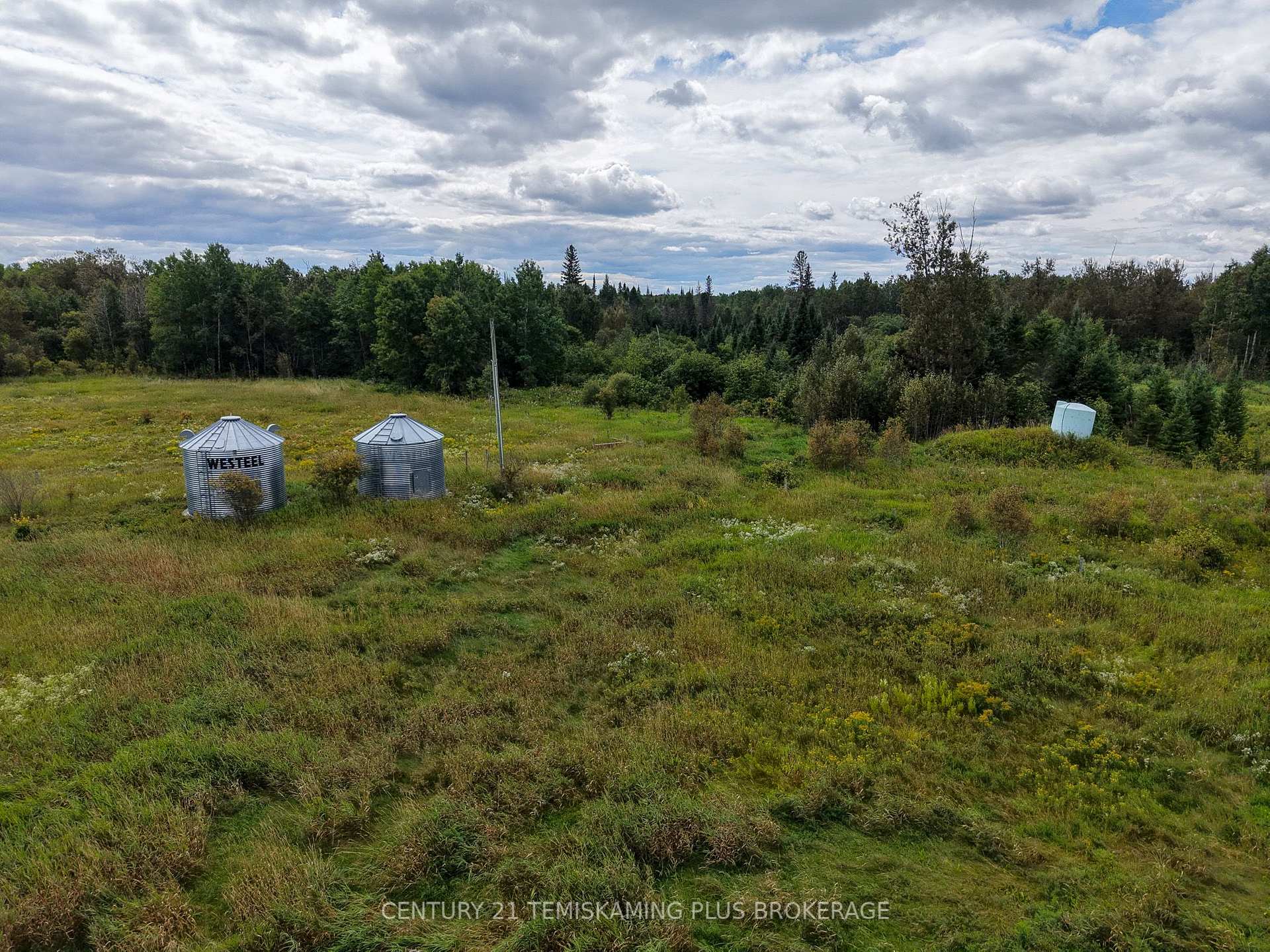 Photo 16 of 426367 Birch Drive, Englehart, Central Timiskaming — HOMEH