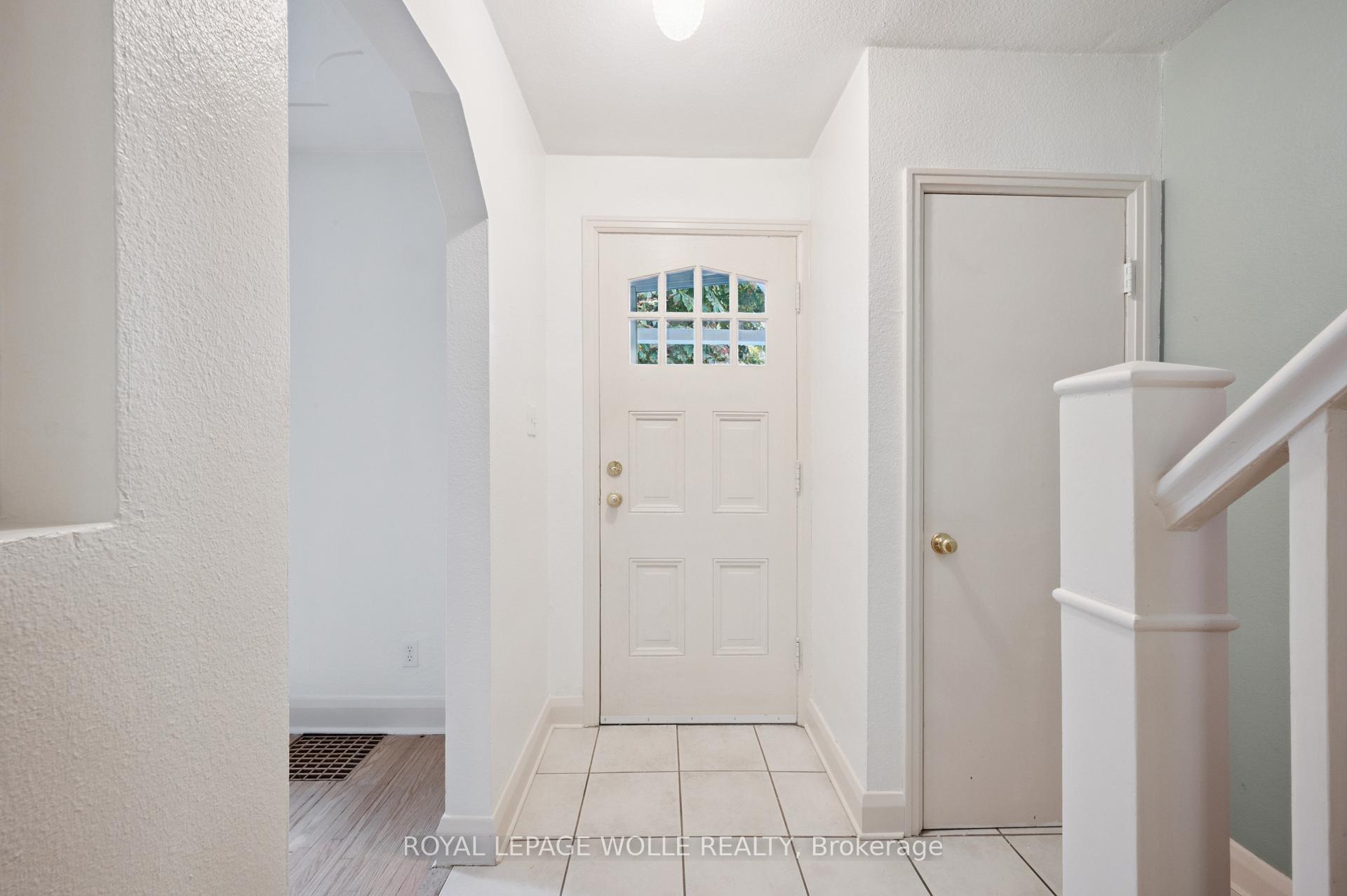 Photo 6 of 103 Dunbar Road S, Waterloo, Uptown West — HOMEH