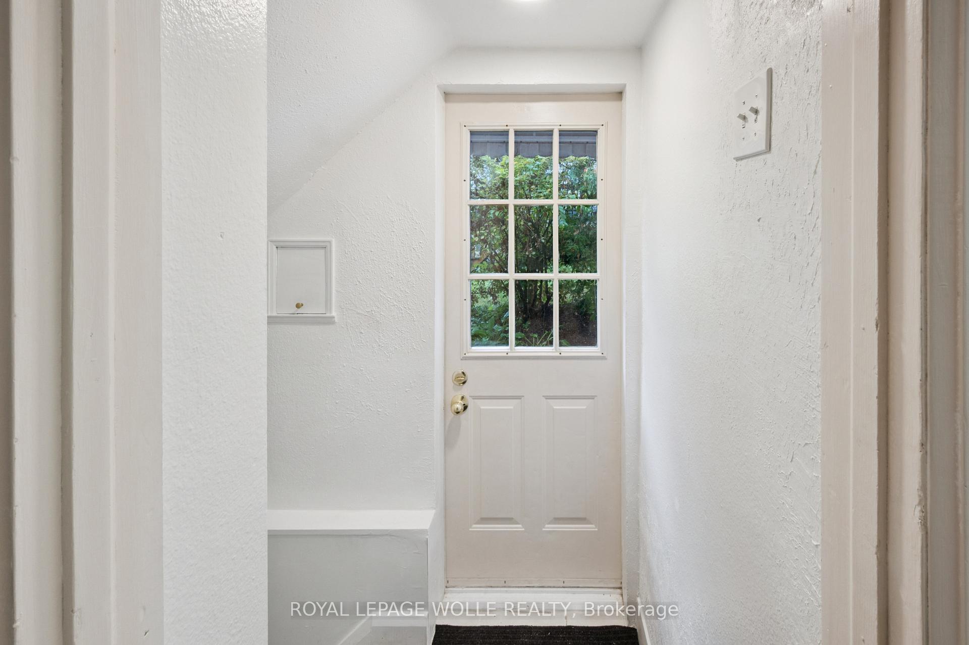Photo 20 of 103 Dunbar Road S, Waterloo, Uptown West — HOMEH
